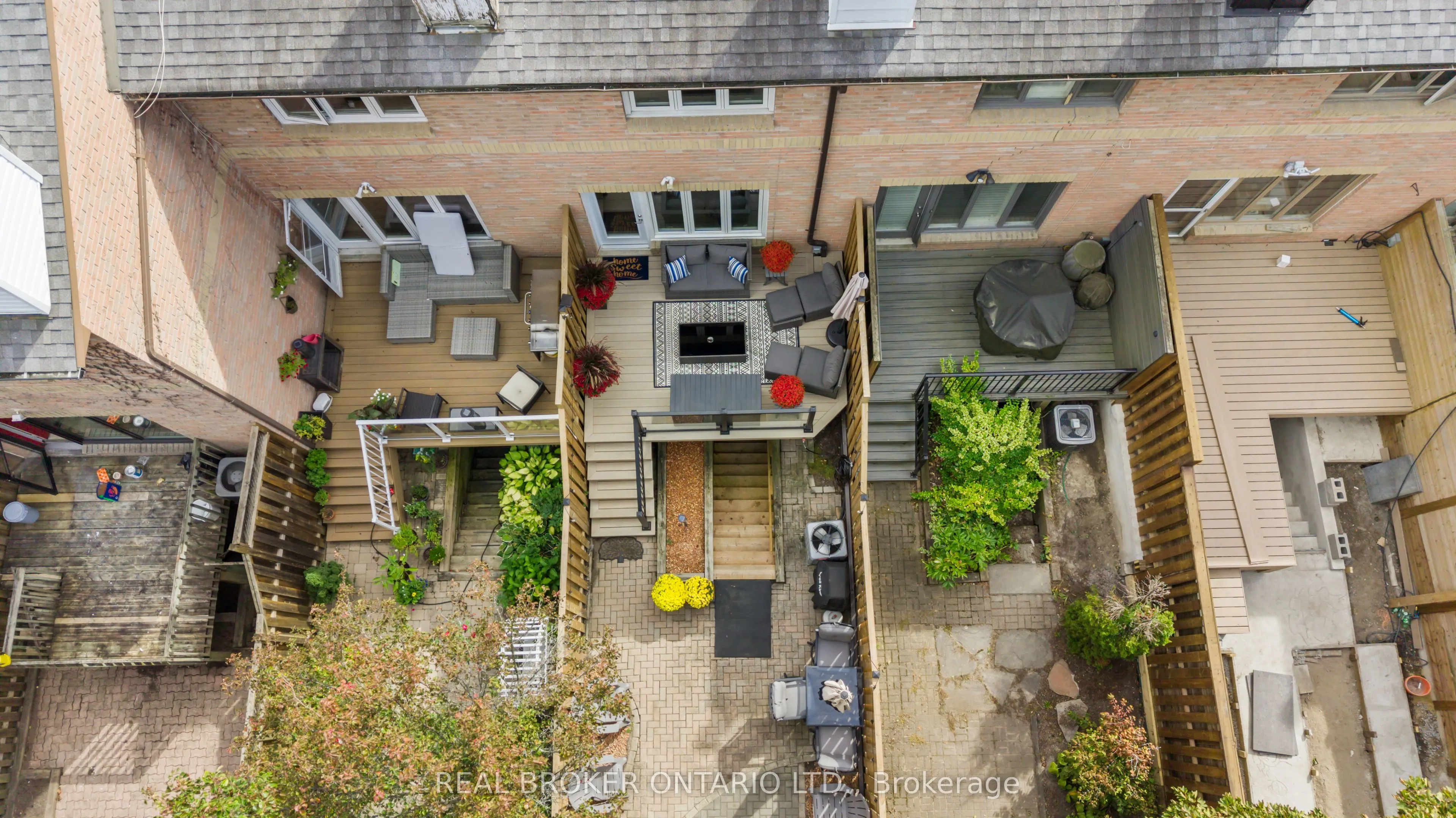 12 St. James Court