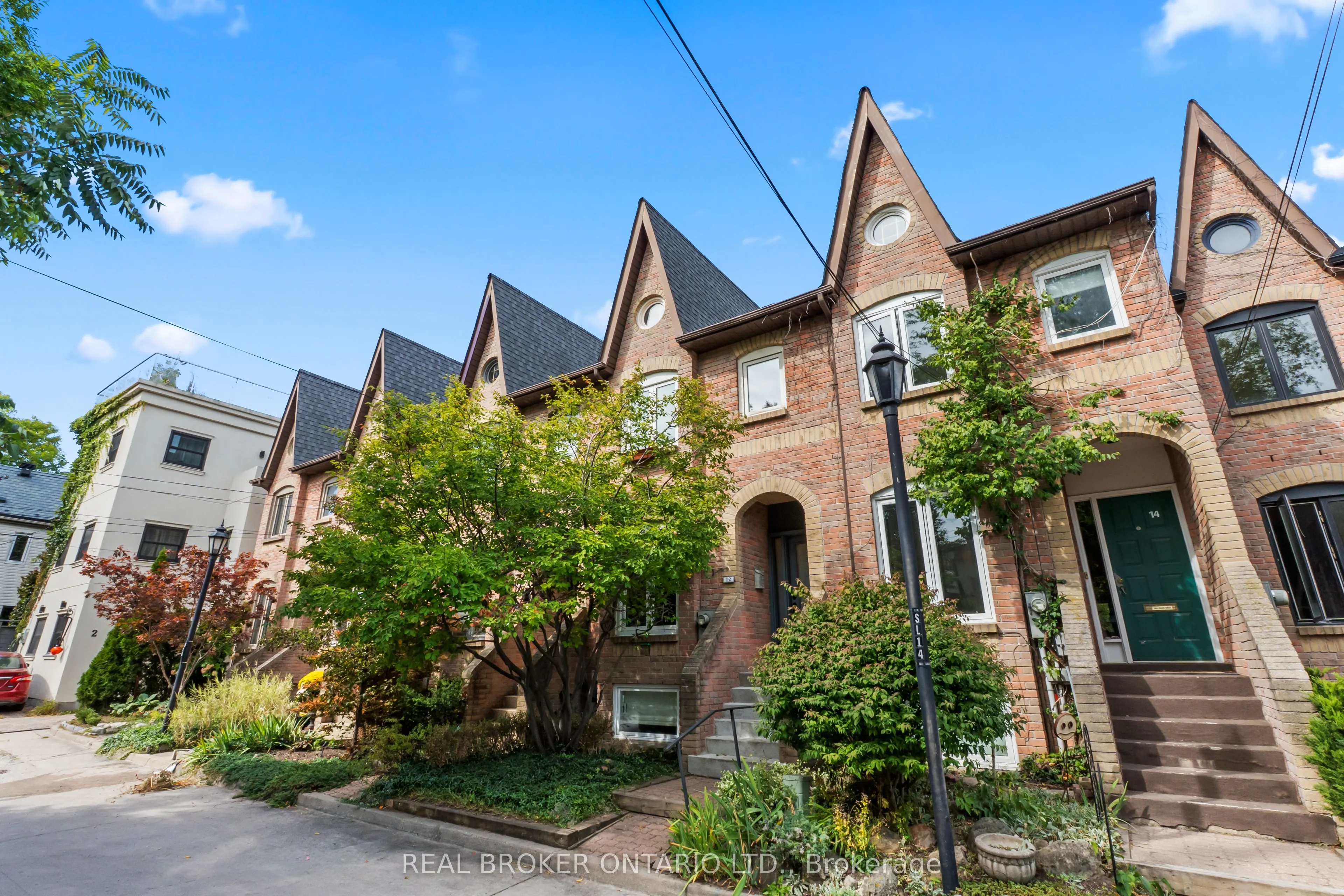 12 St. James Court