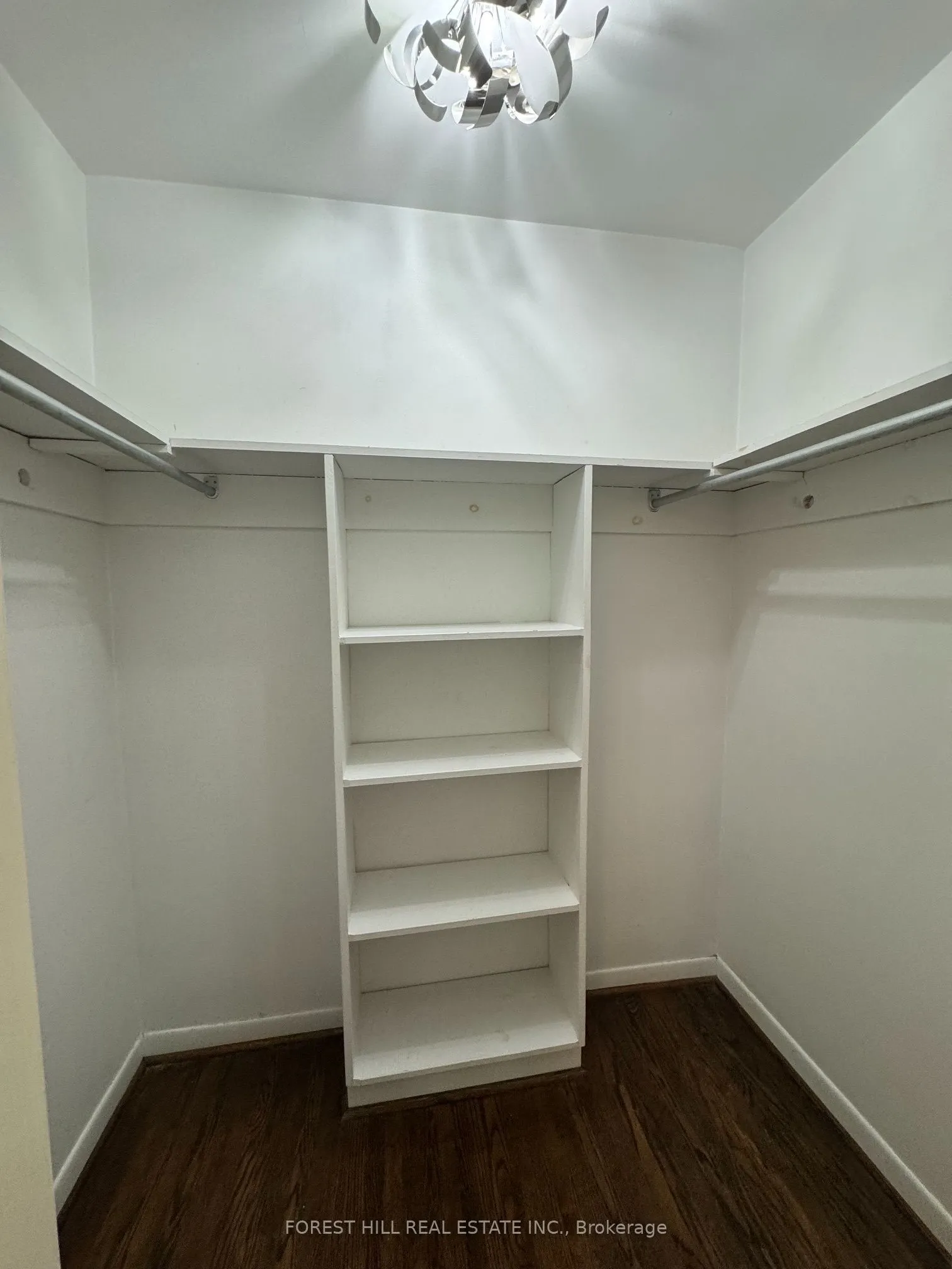 3 Tokay Court