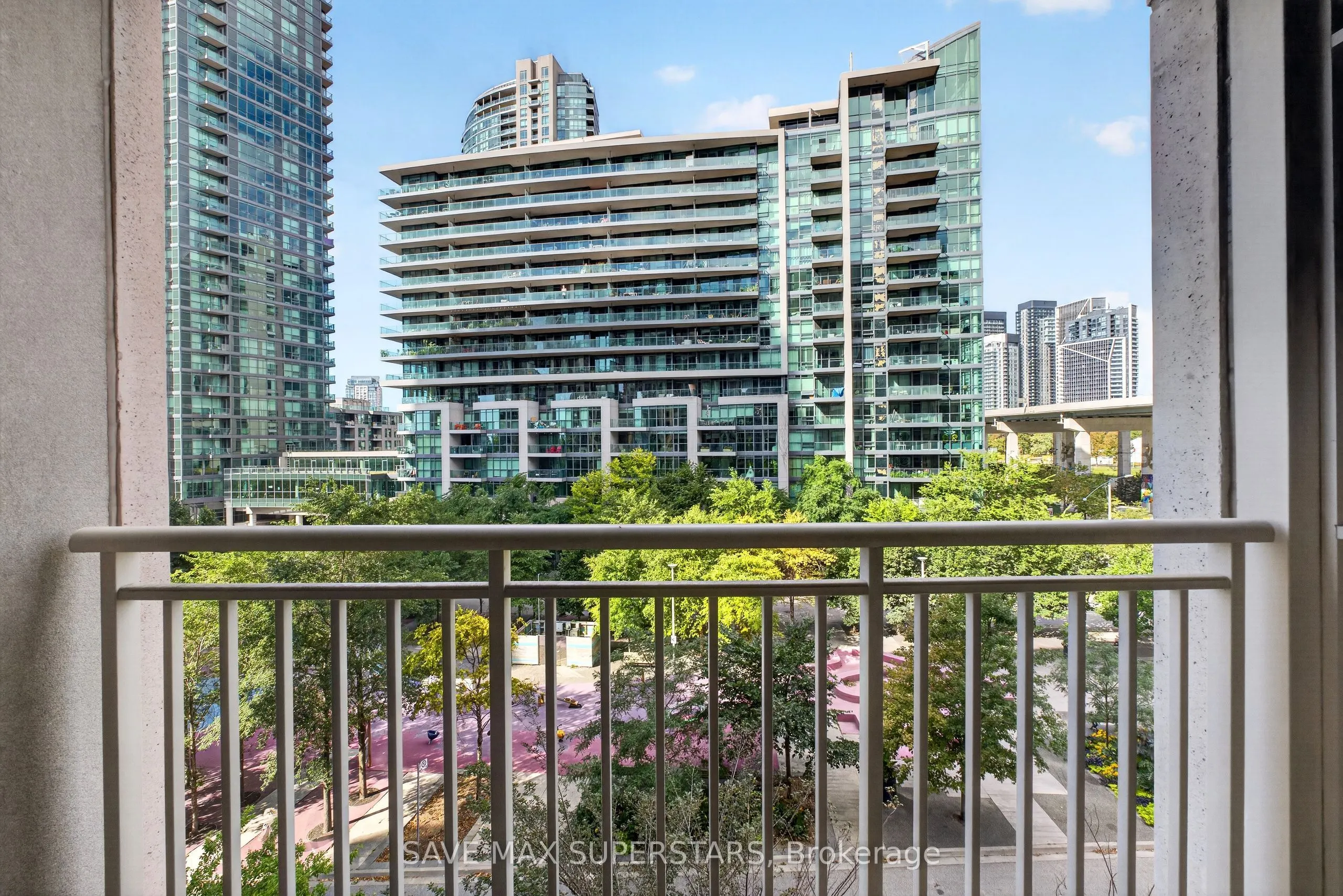 35 Bastion Street #714