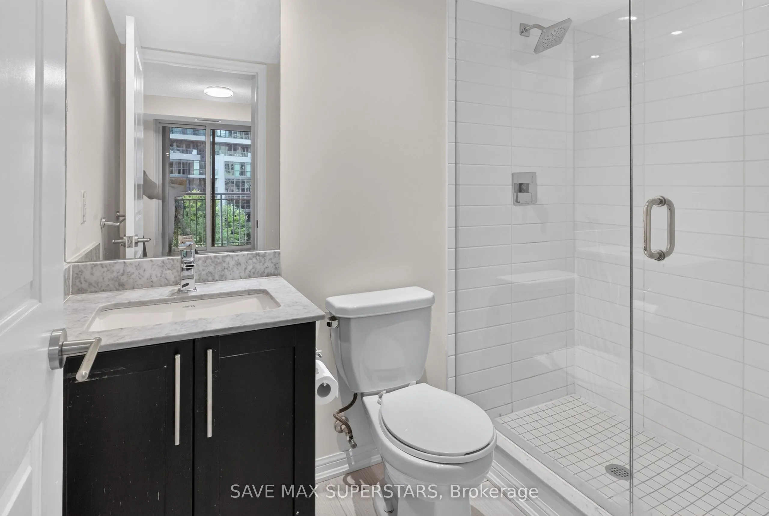 35 Bastion Street #714