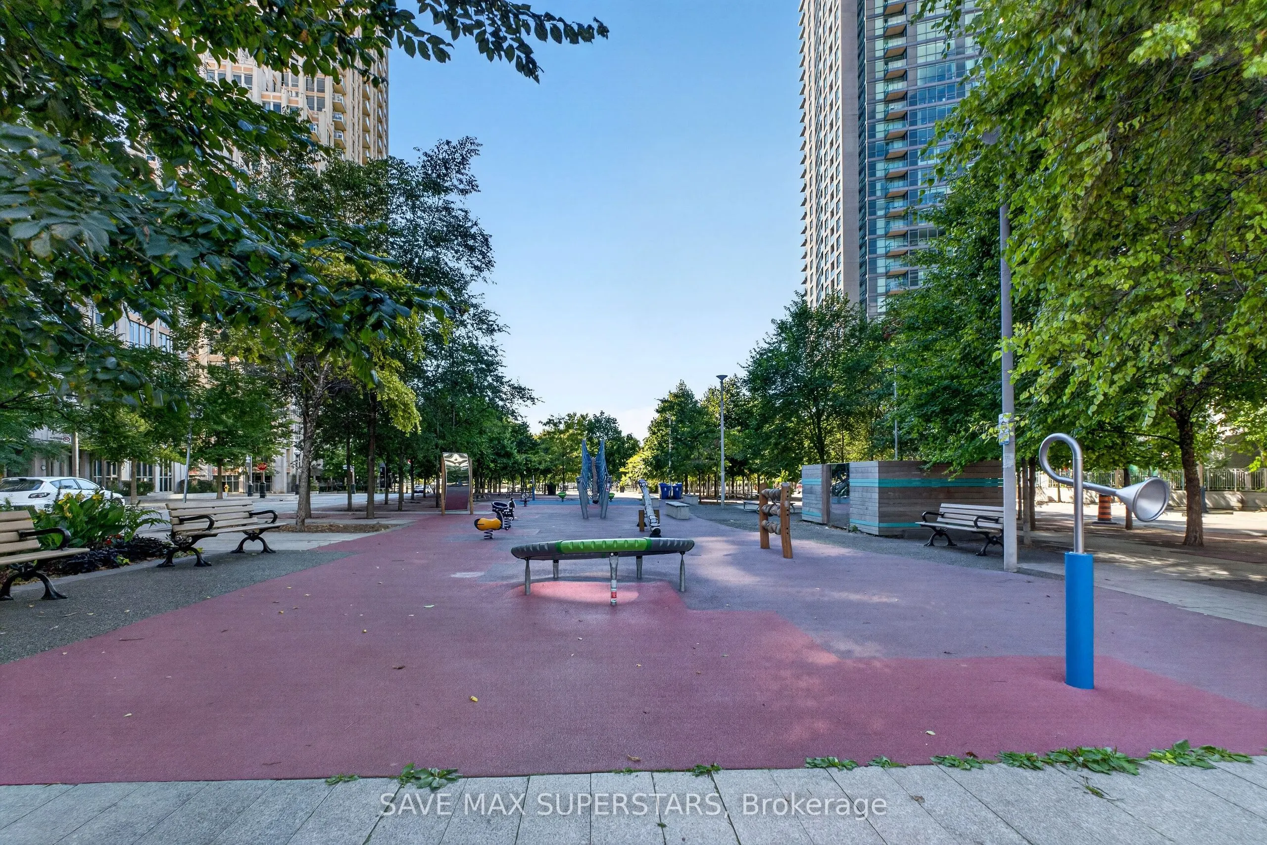 35 Bastion Street #714