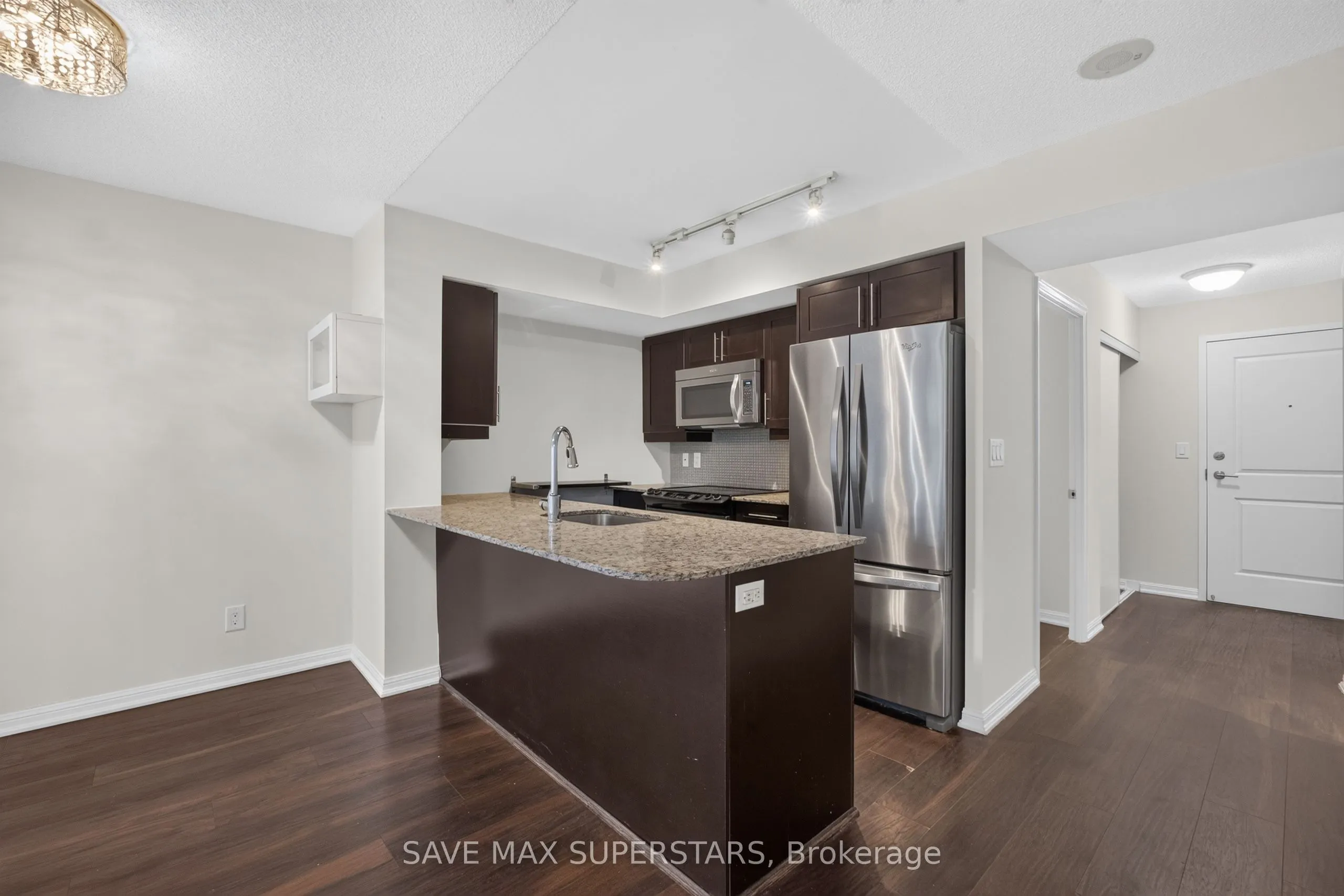 35 Bastion Street #714
