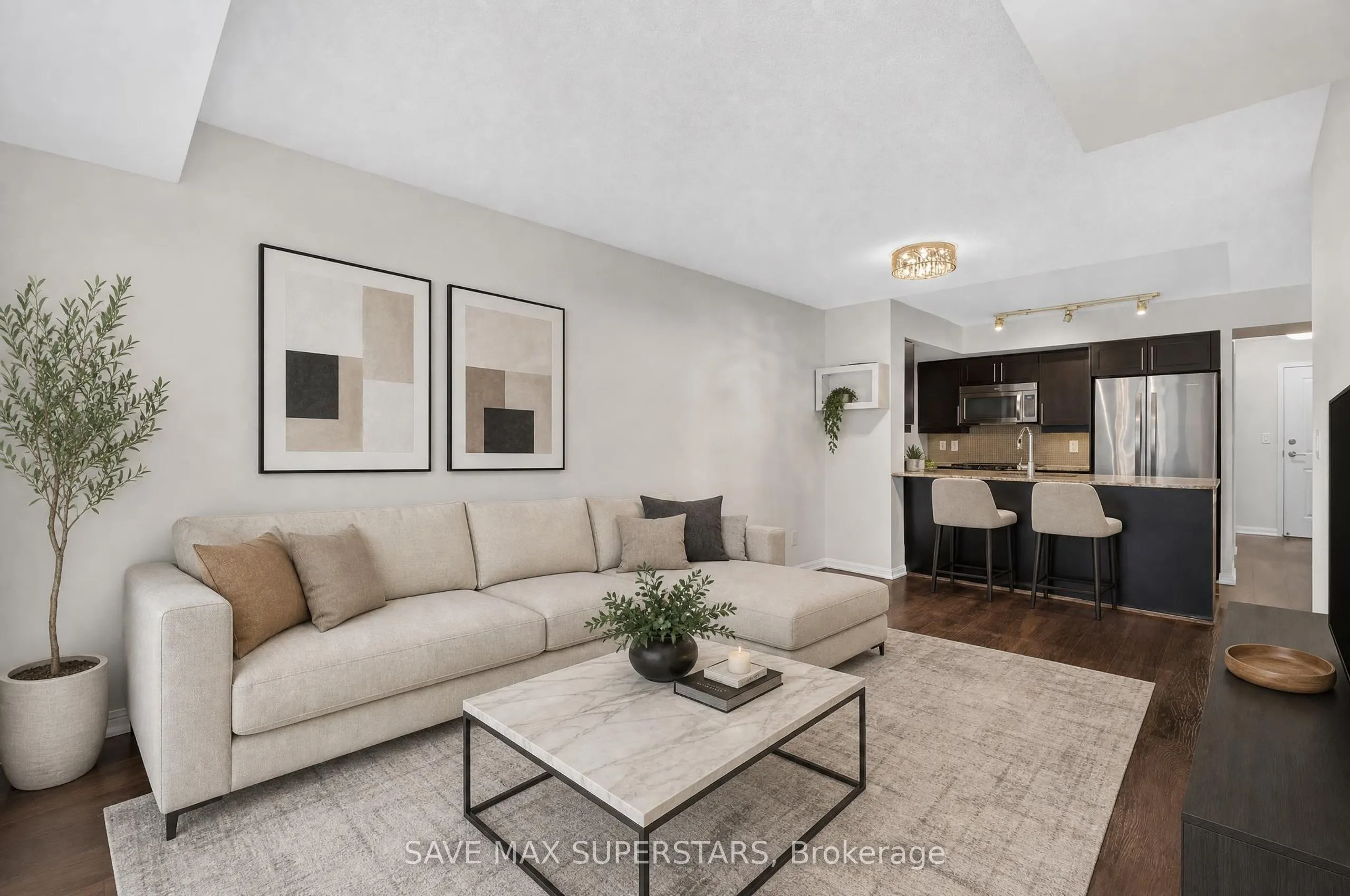 35 Bastion Street #714