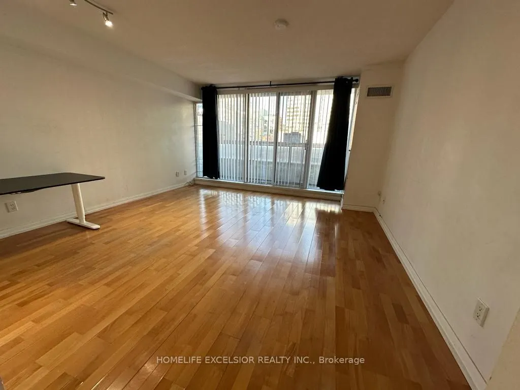 111 Elizabeth Street #632