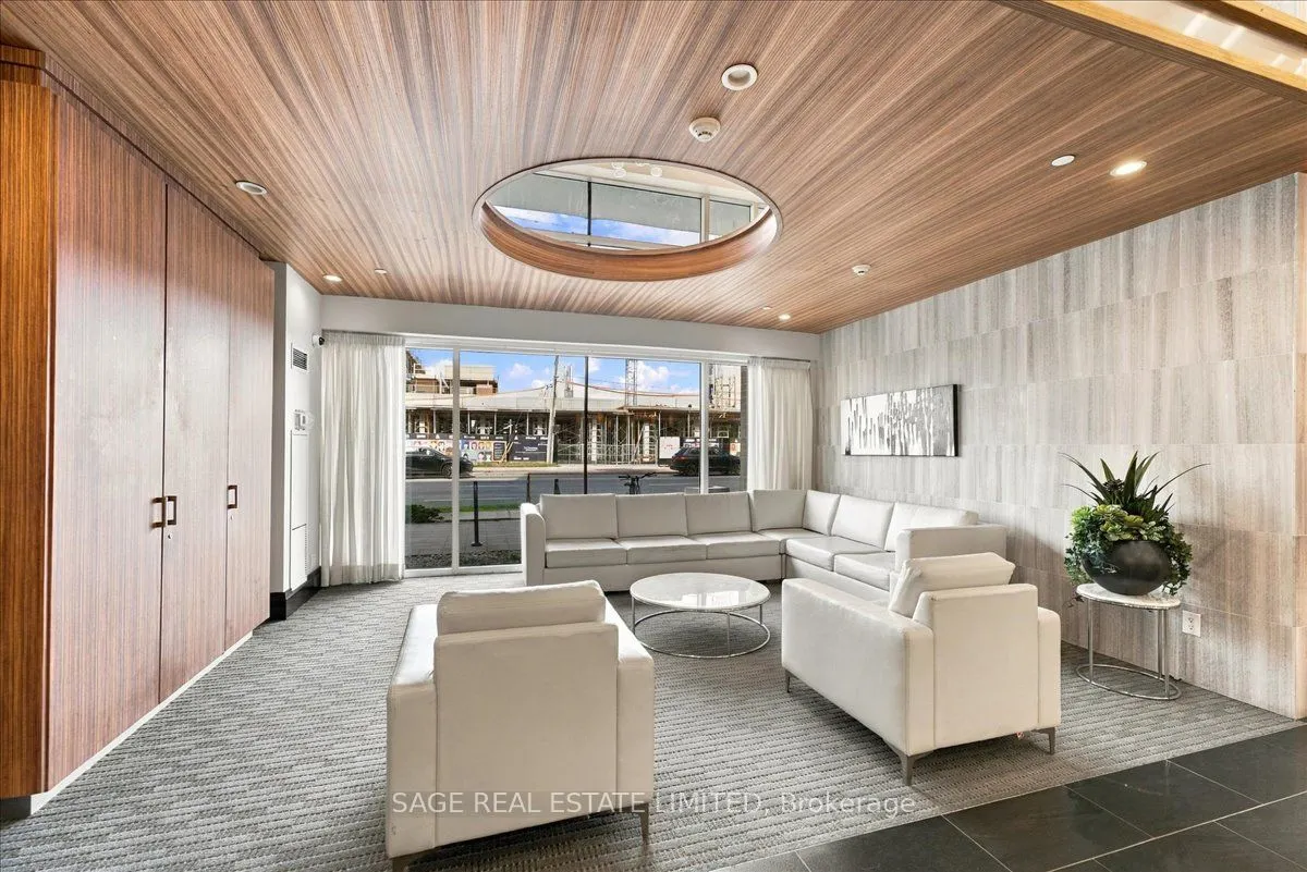 565 Wilson Avenue #W204