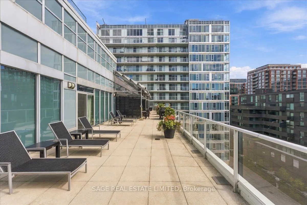 565 Wilson Avenue #W204