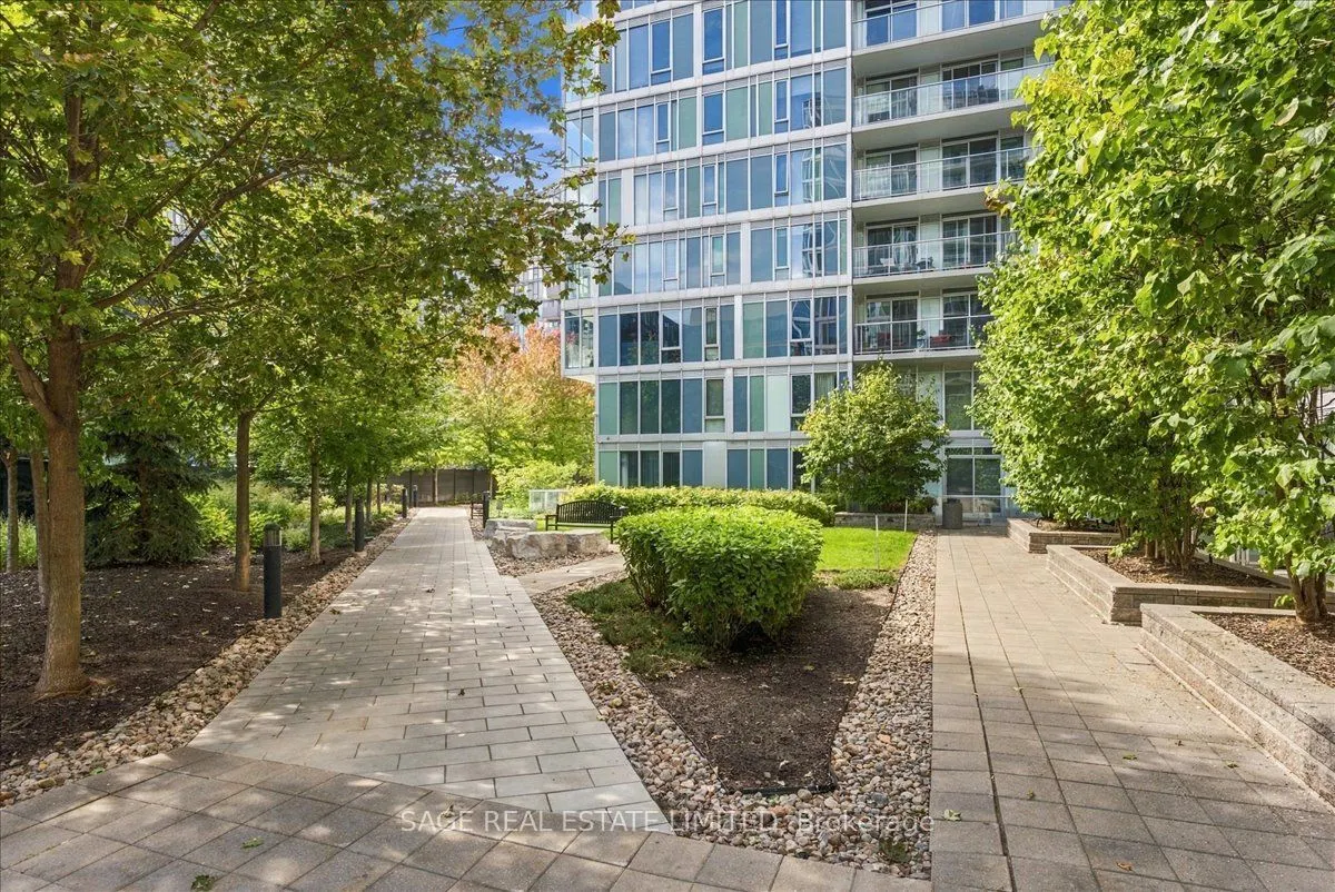 565 Wilson Avenue #W204