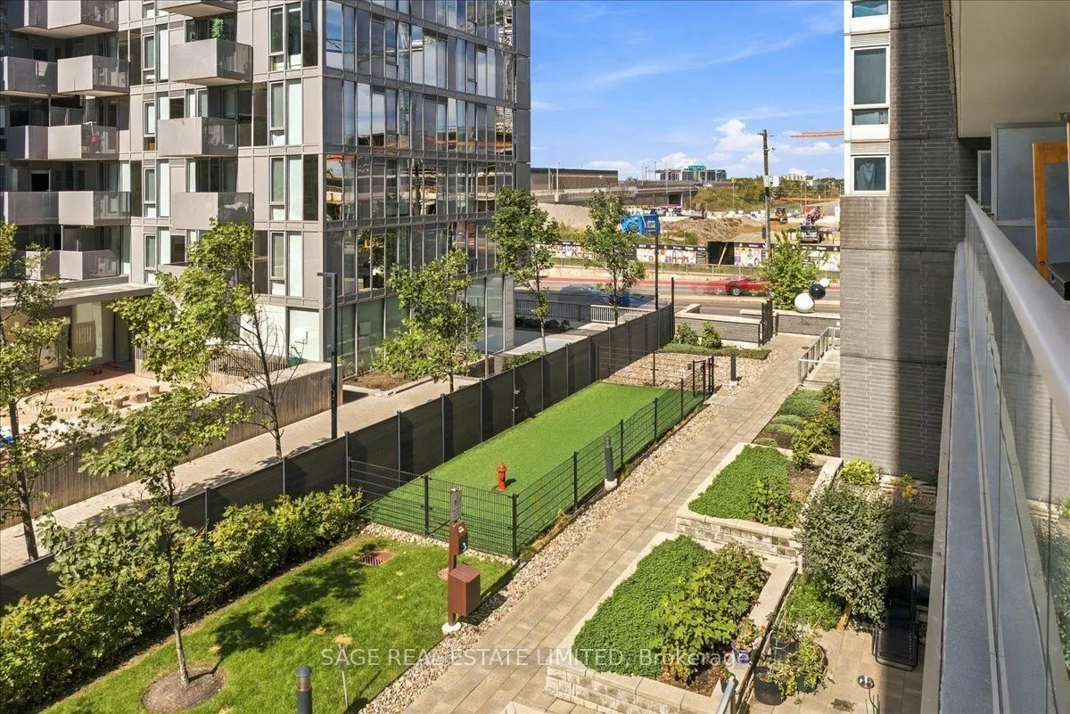 565 Wilson Avenue #W204