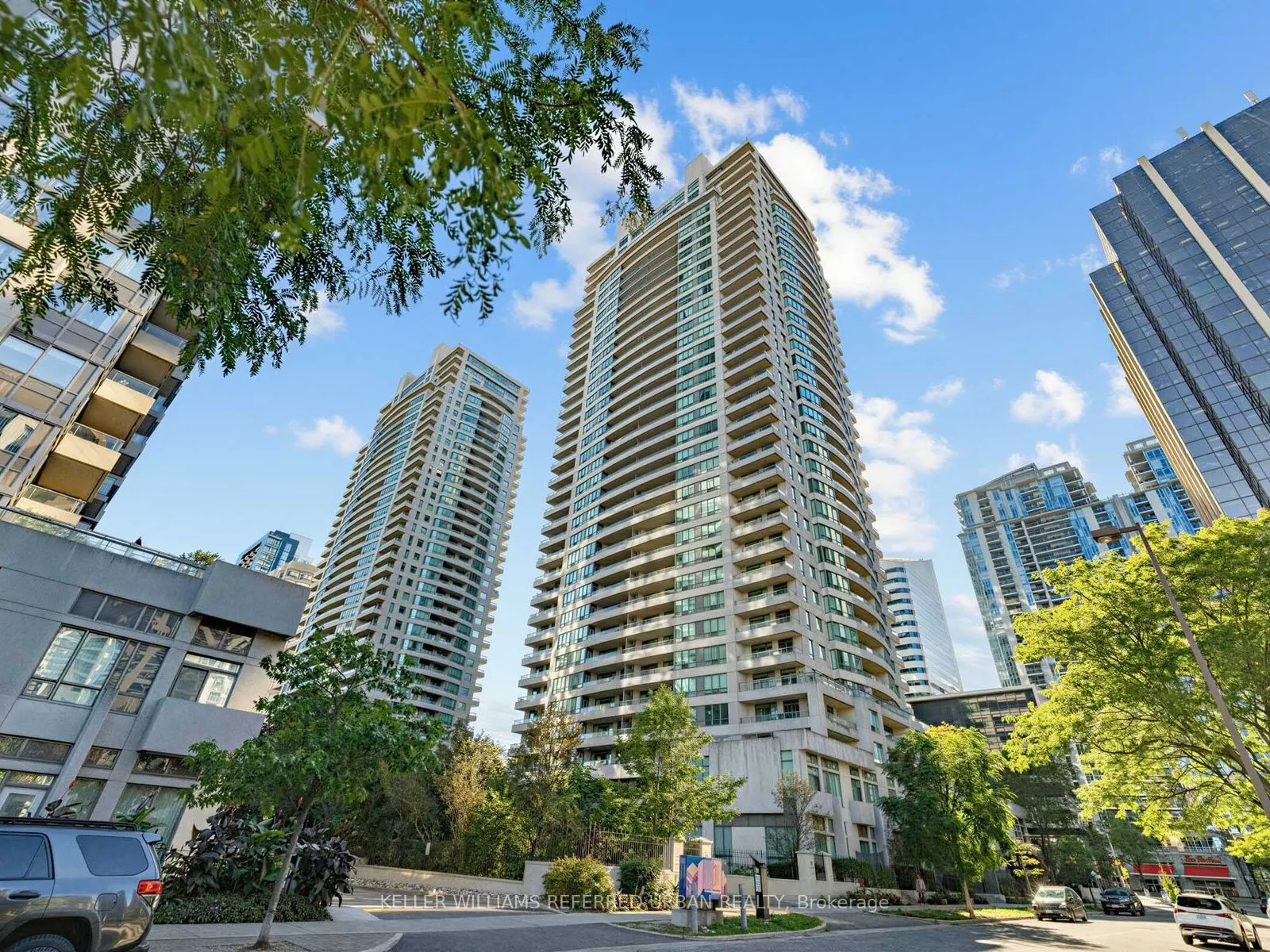 23 Hollywood Avenue #1807