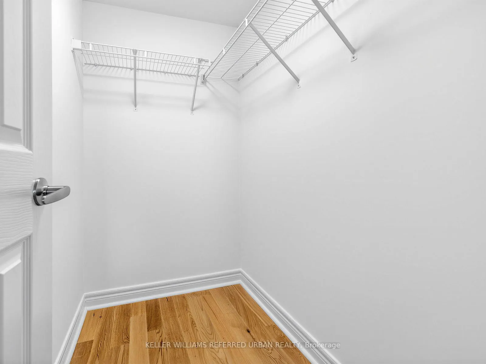 23 Hollywood Avenue #1807