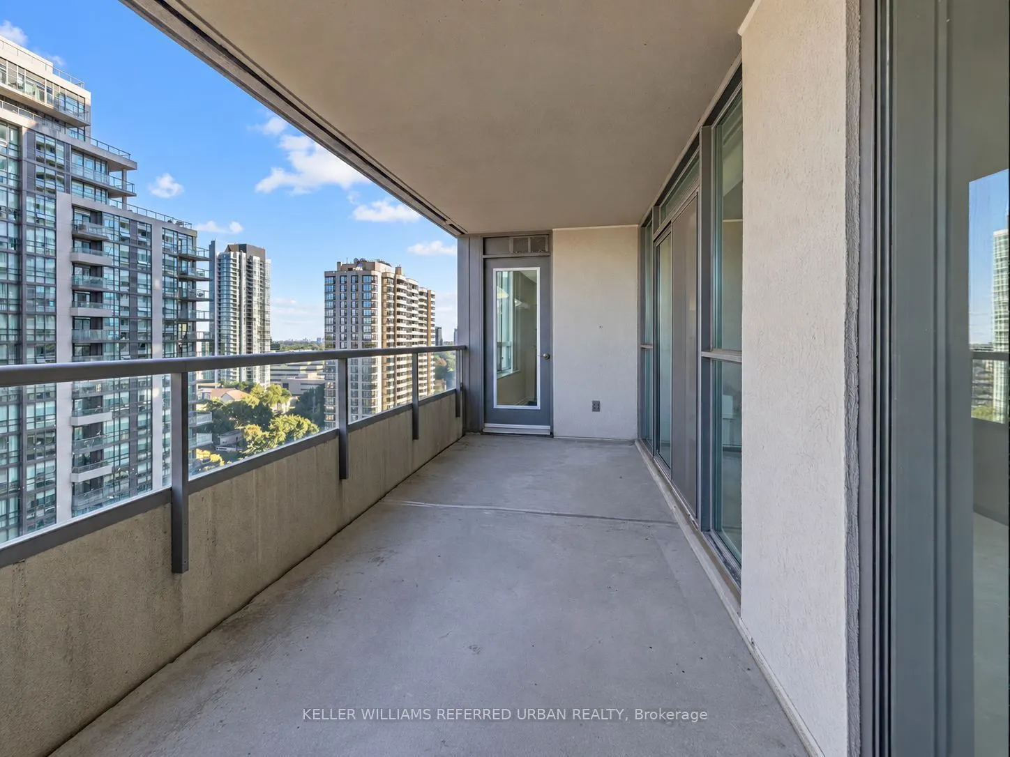 23 Hollywood Avenue #1807