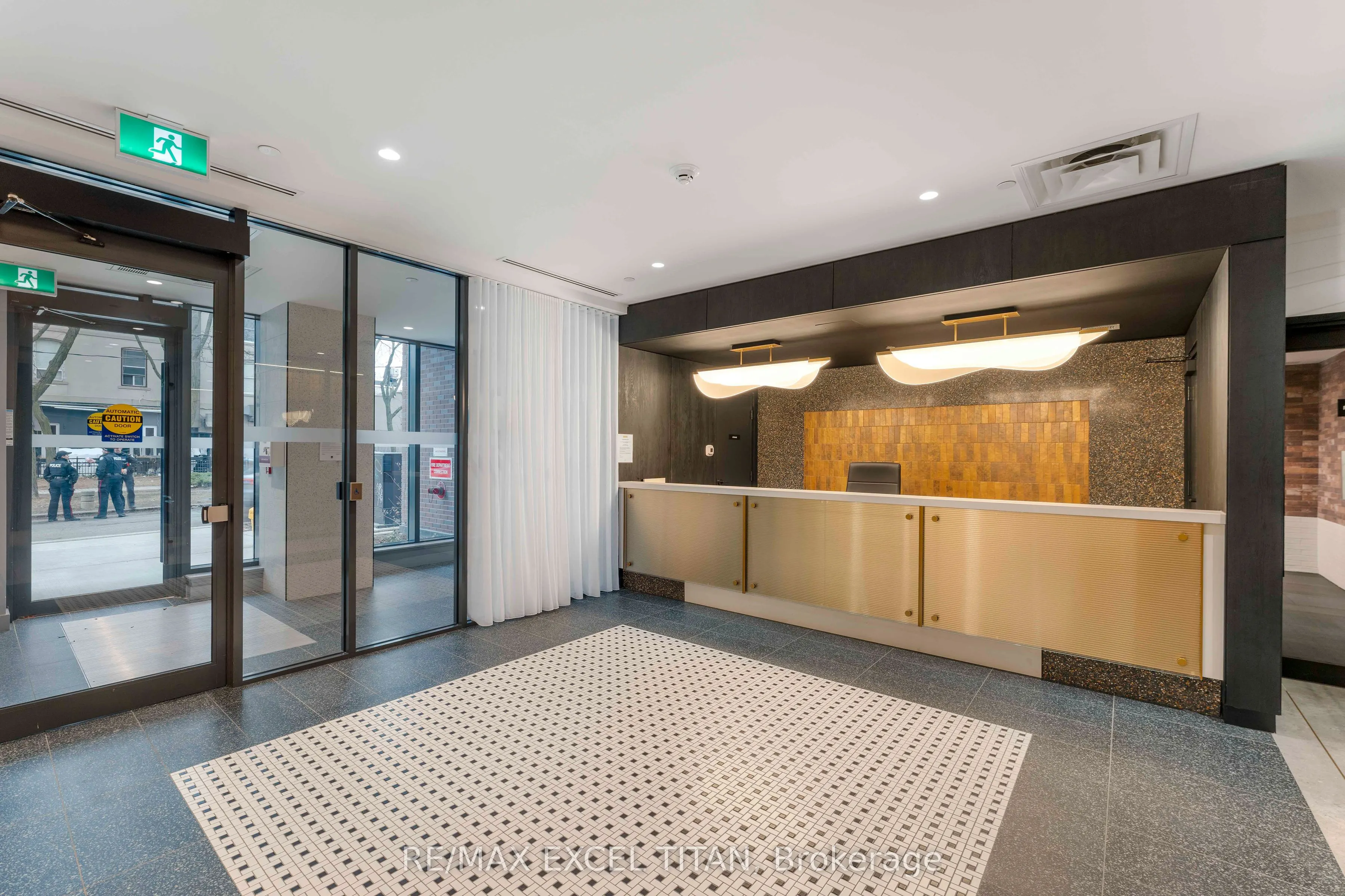 5 Lakeview Avenue #611