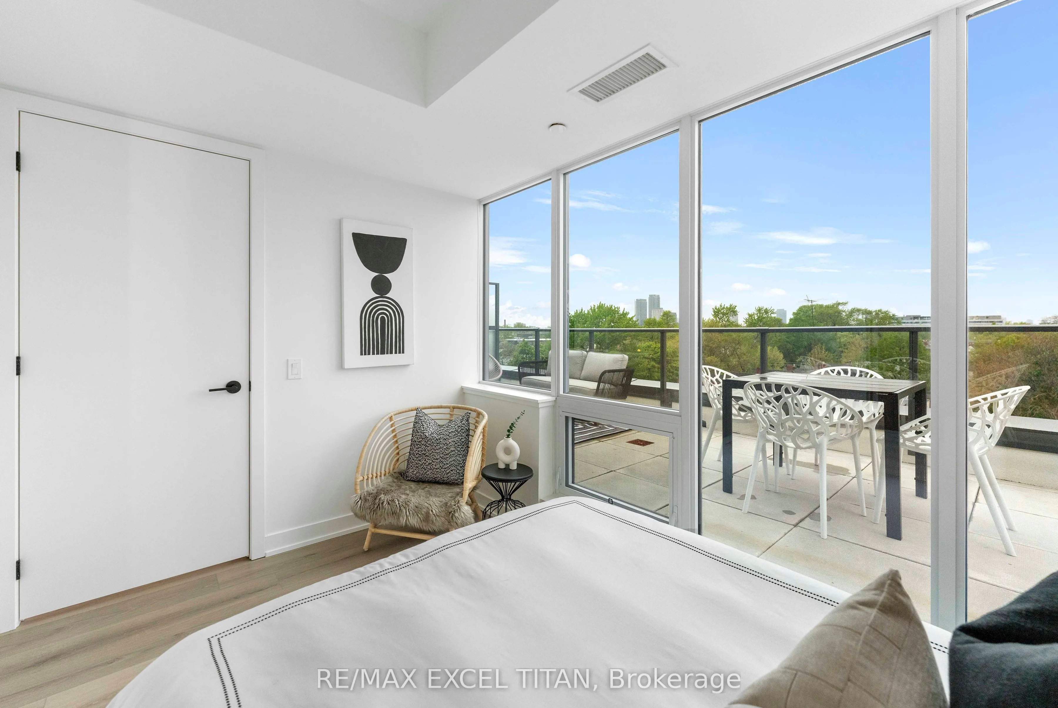 5 Lakeview Avenue #611