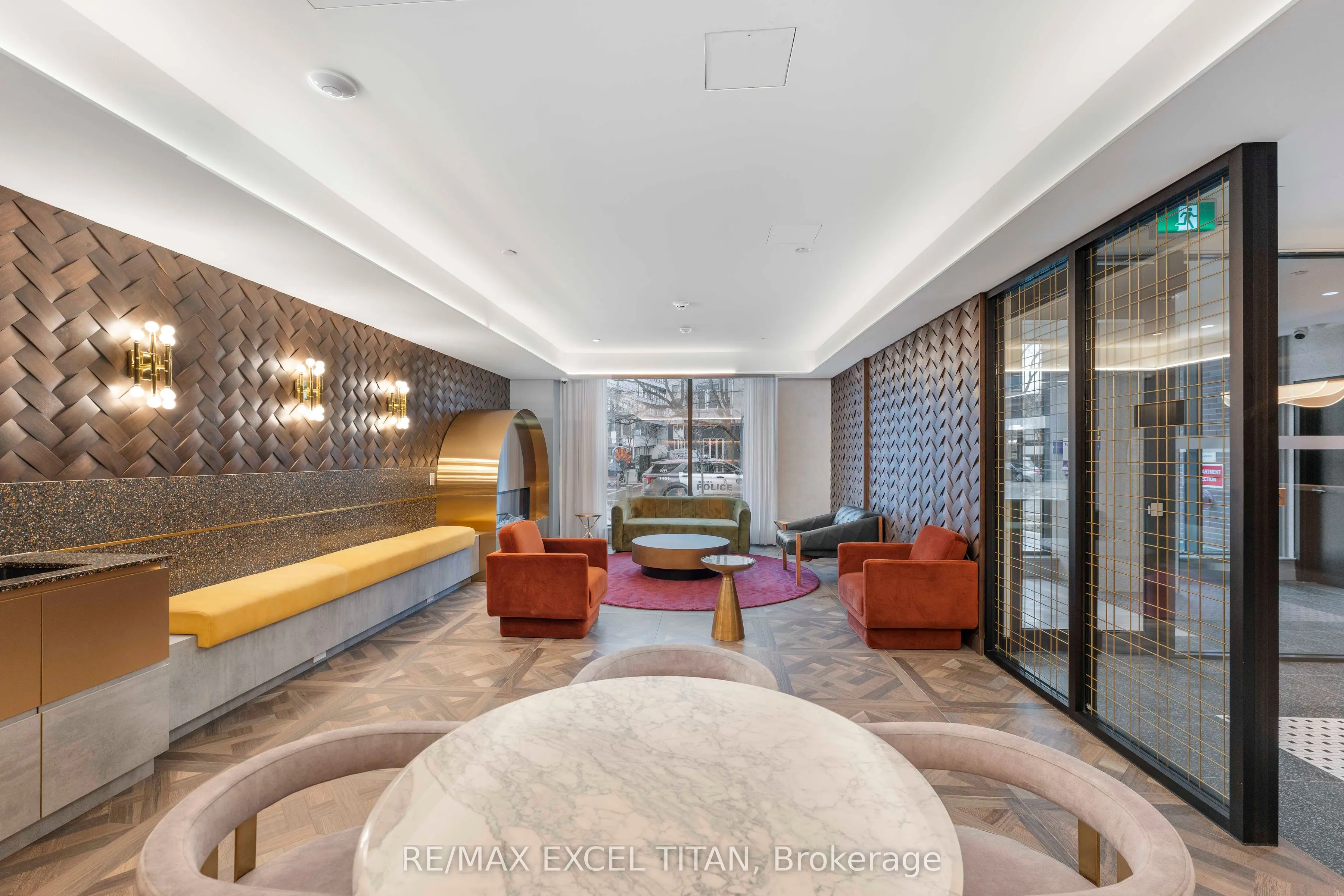 5 Lakeview Avenue #611