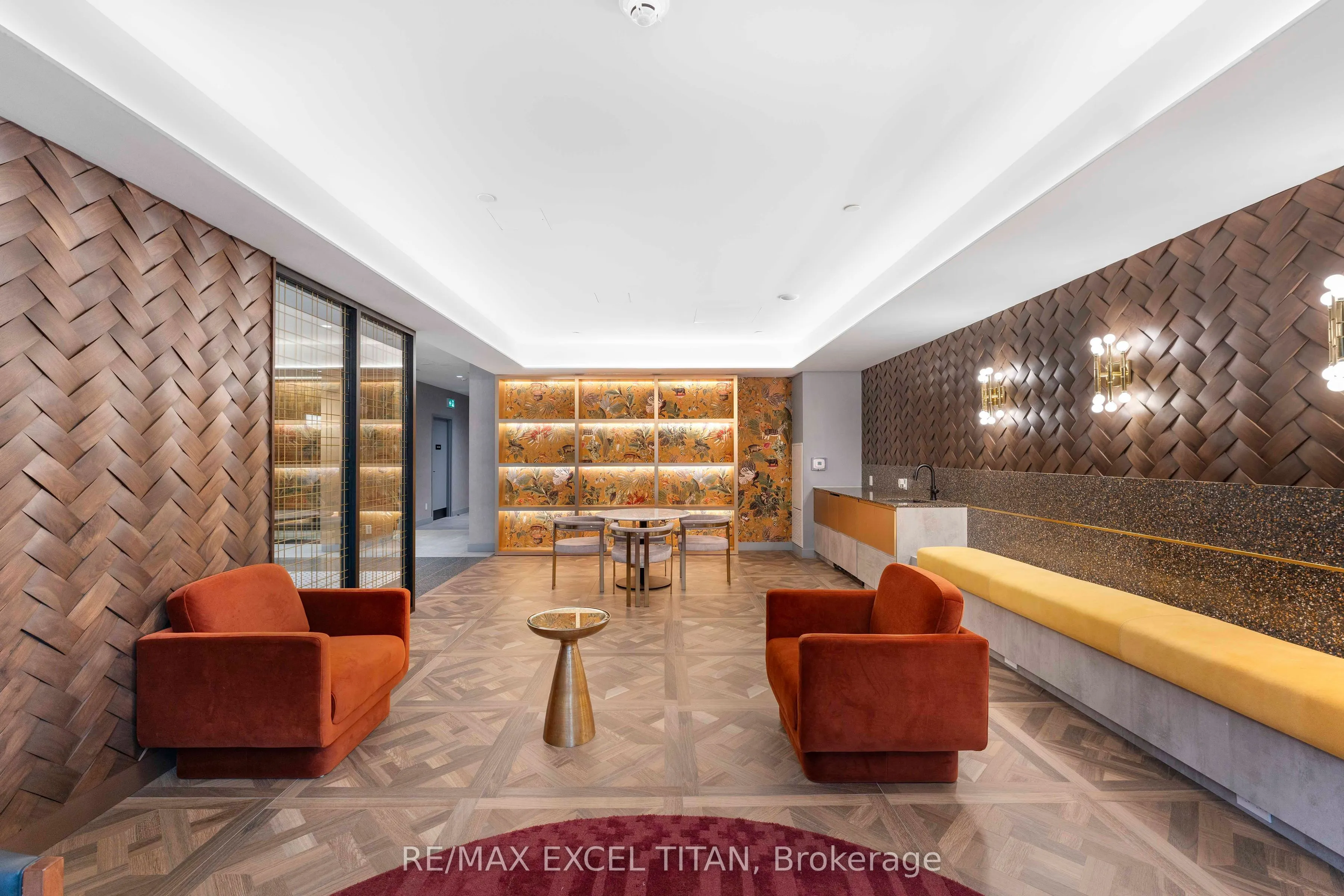 5 Lakeview Avenue #611