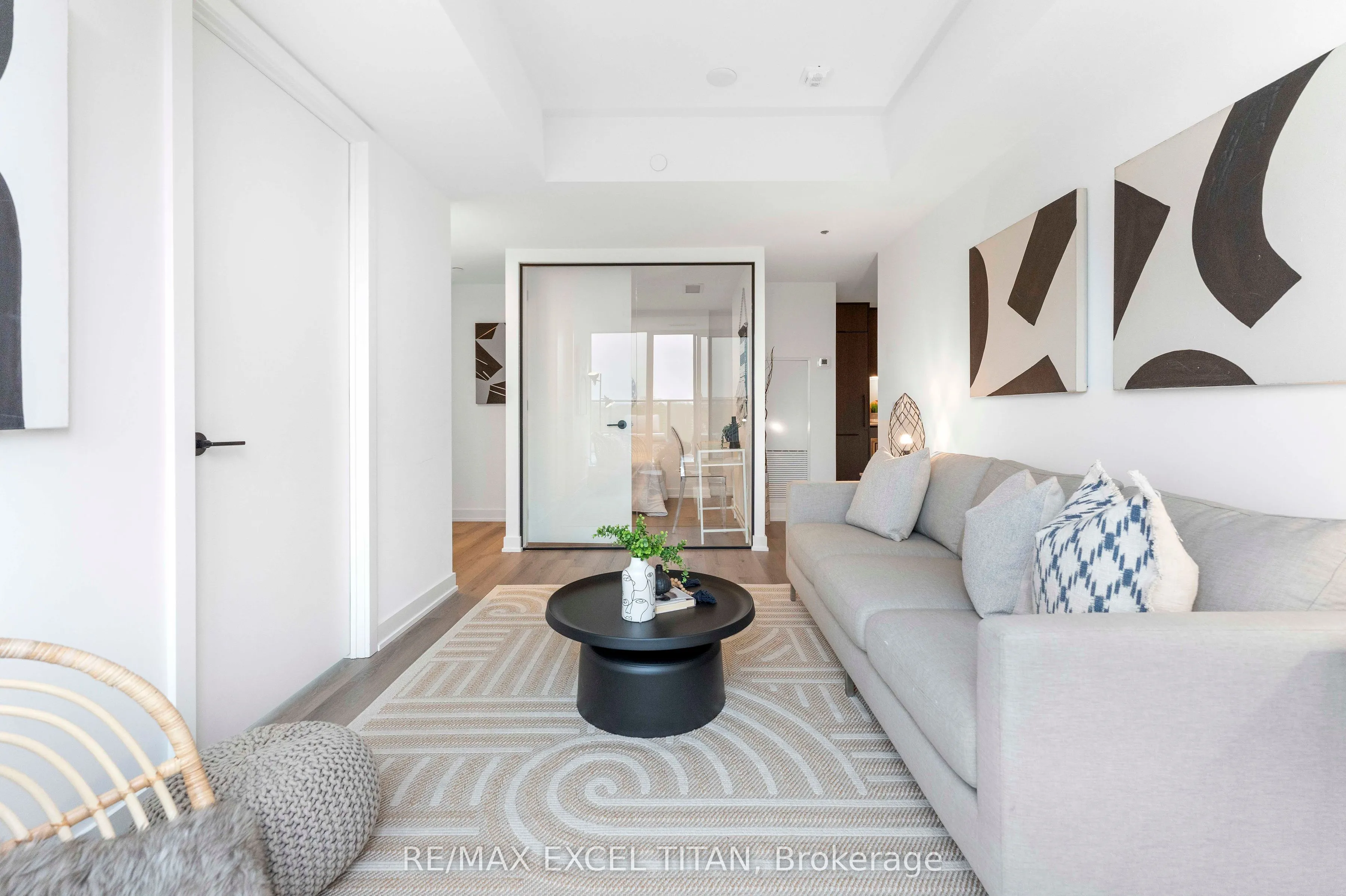 5 Lakeview Avenue #611