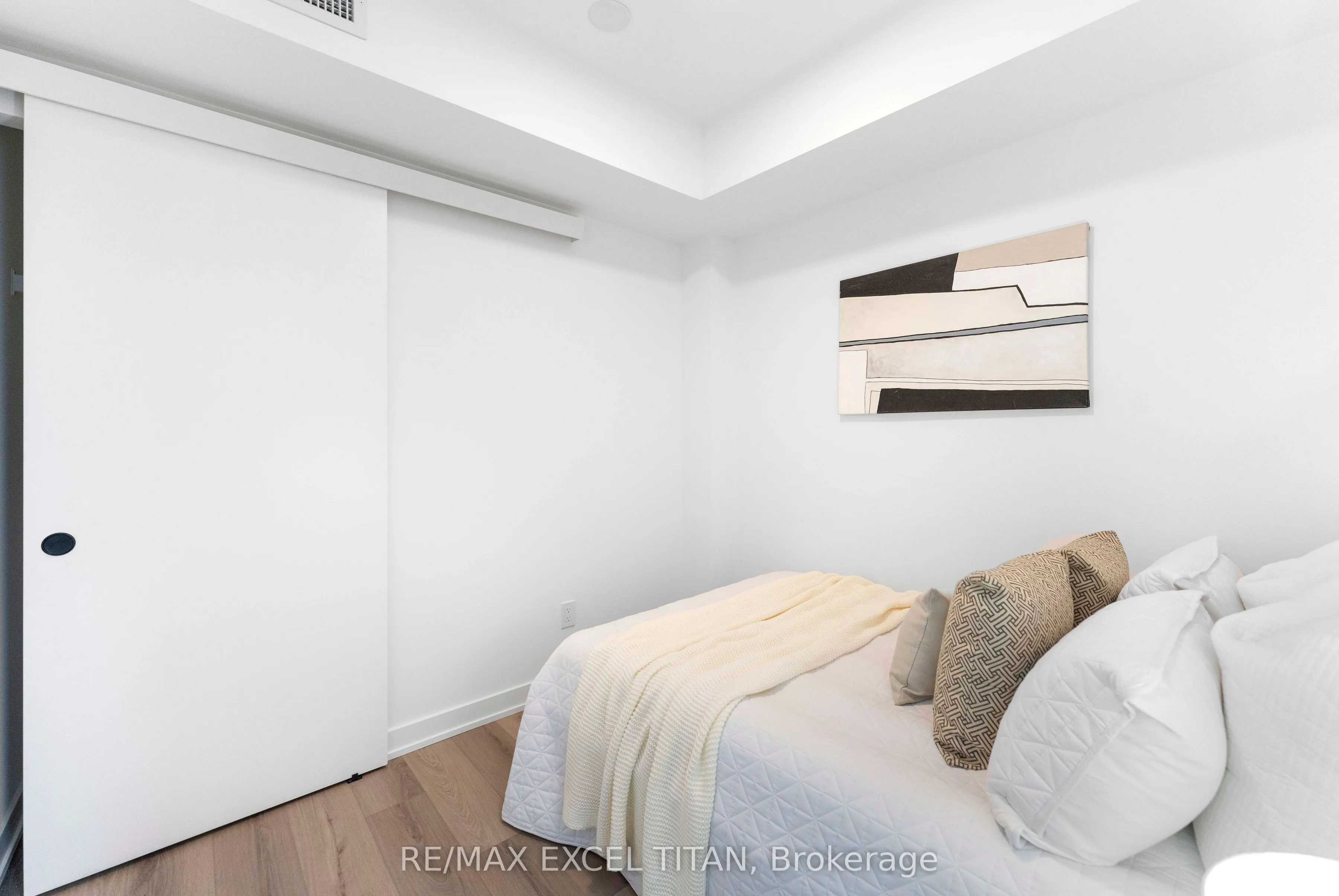 5 Lakeview Avenue #611
