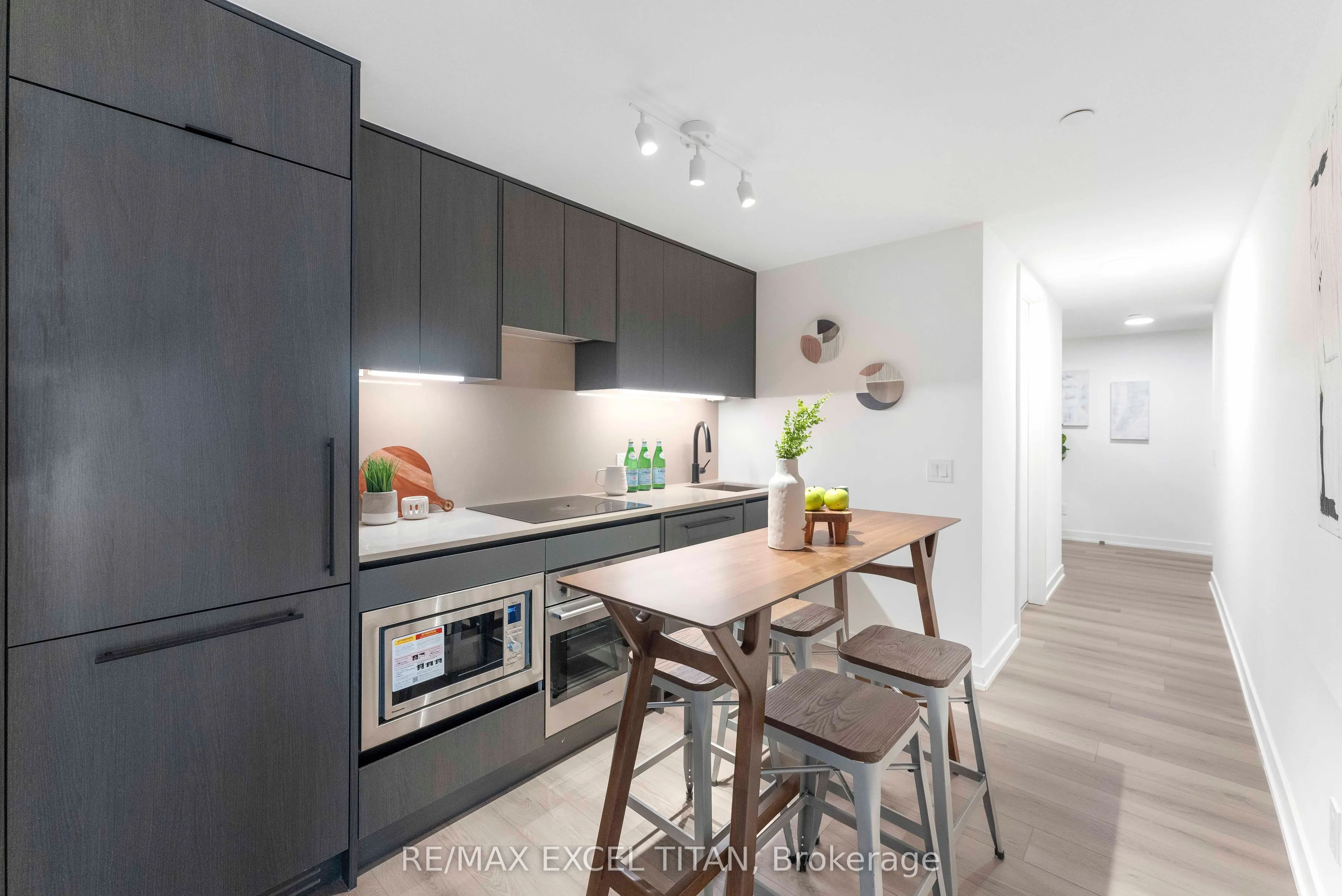 5 Lakeview Avenue #611