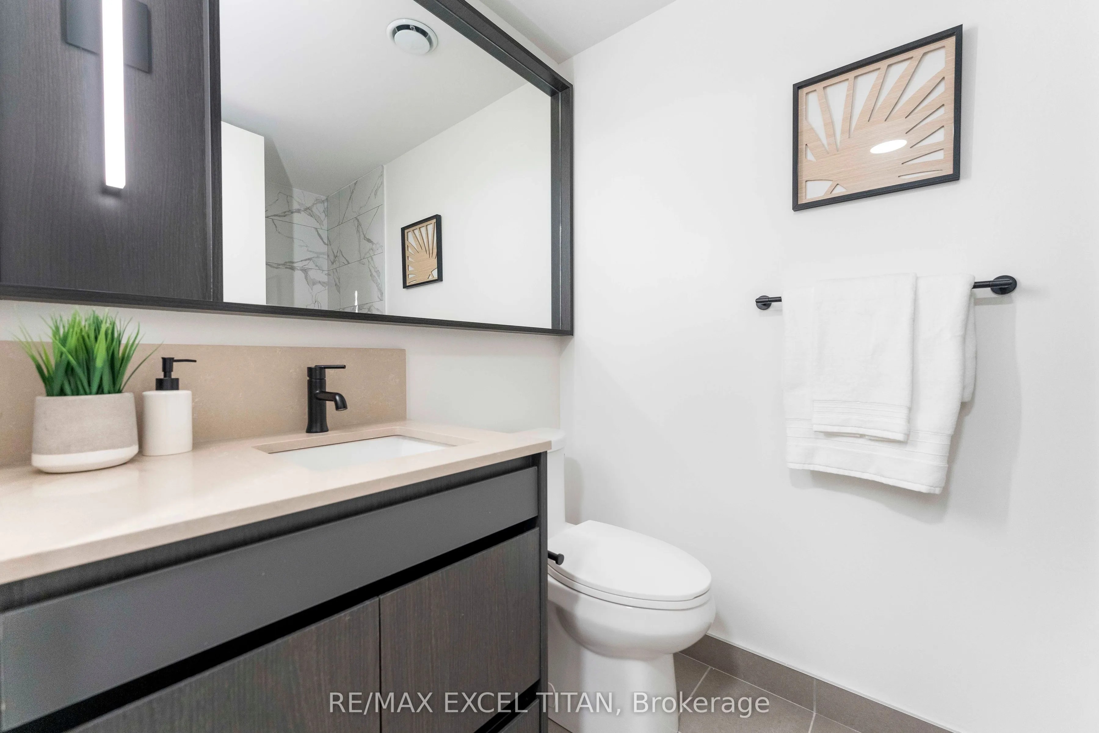 5 Lakeview Avenue #611