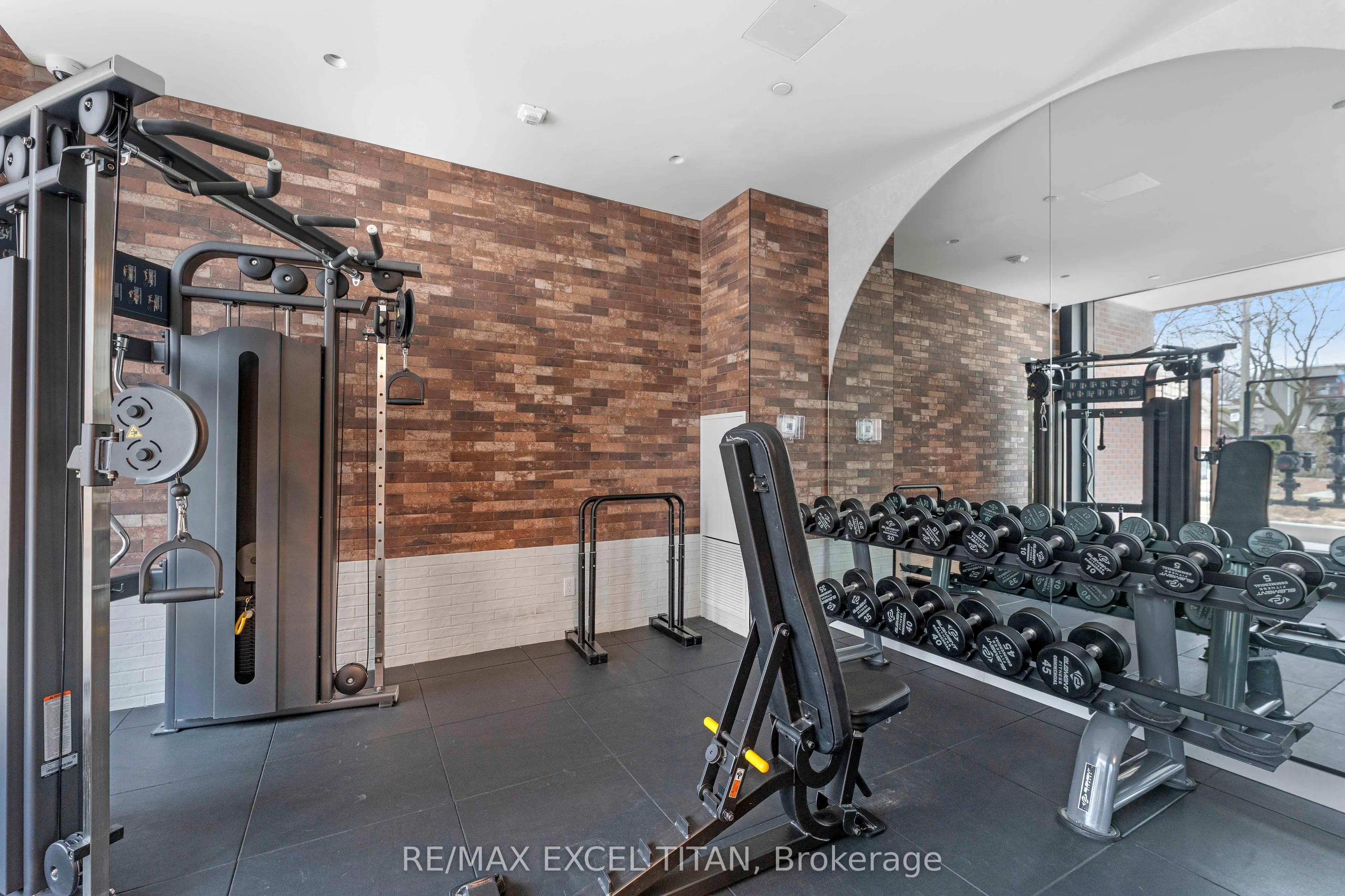 5 Lakeview Avenue #611