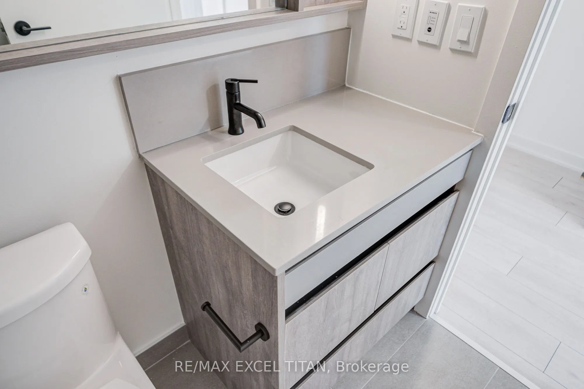 5 Lakeview Avenue #416