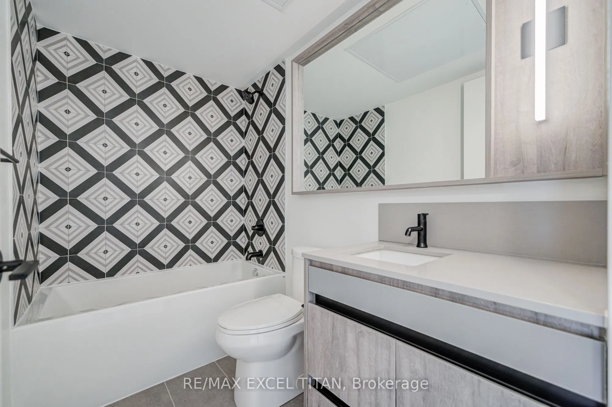 5 Lakeview Avenue #416