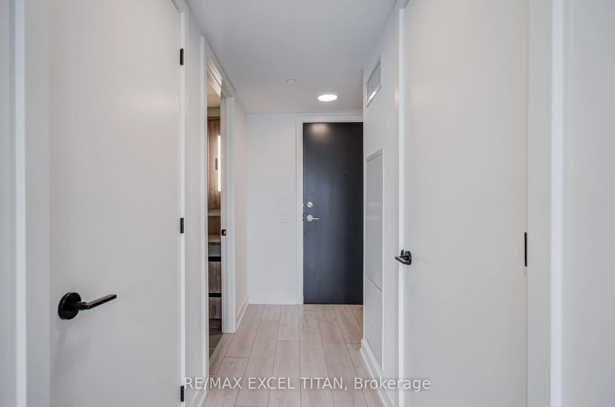 5 Lakeview Avenue #416