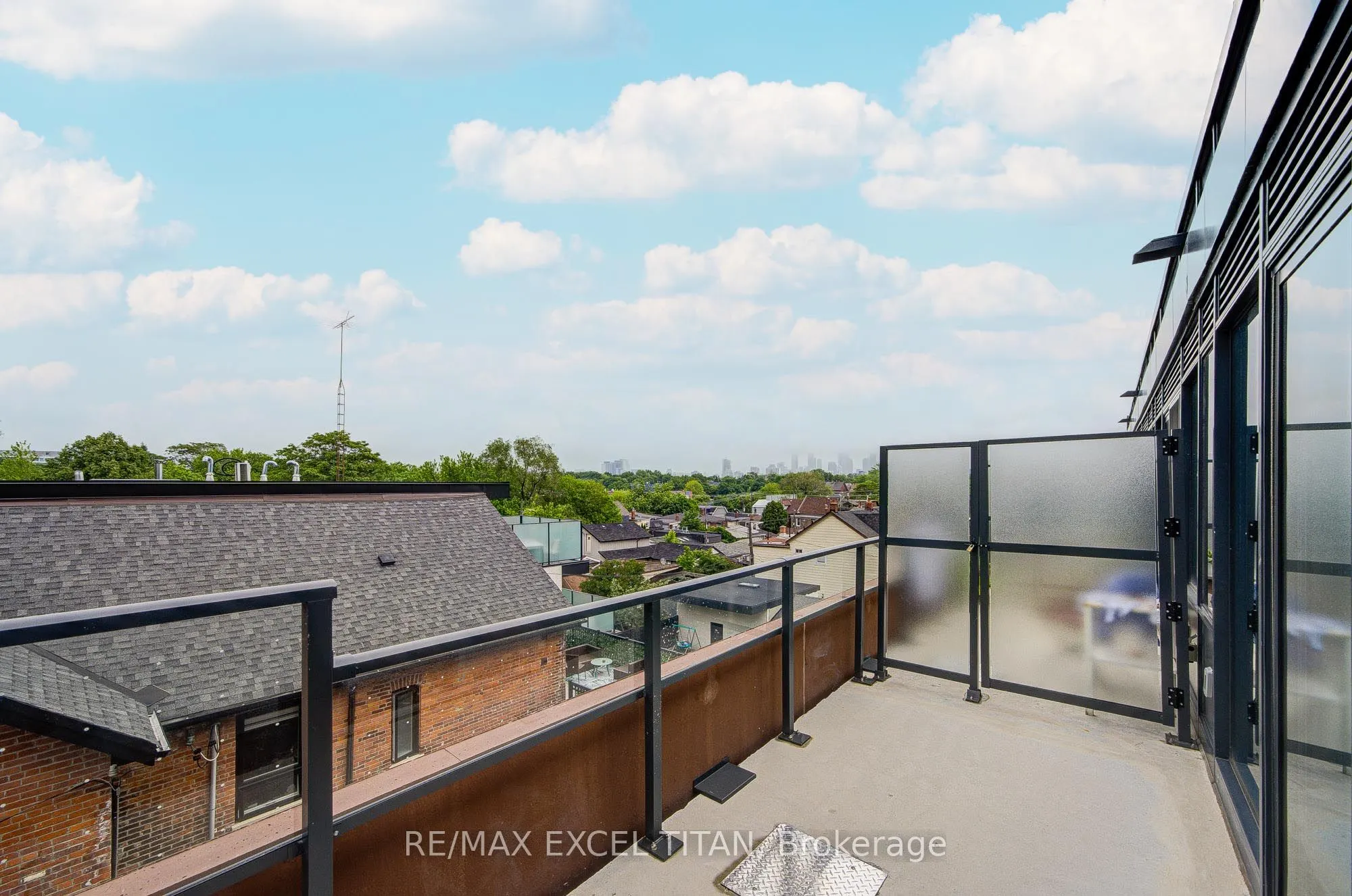 5 Lakeview Avenue #416