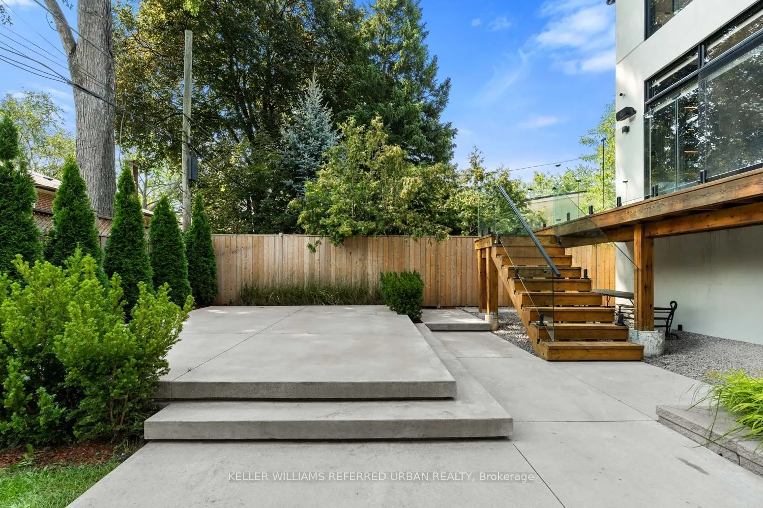 27 Berkinshaw Crescent