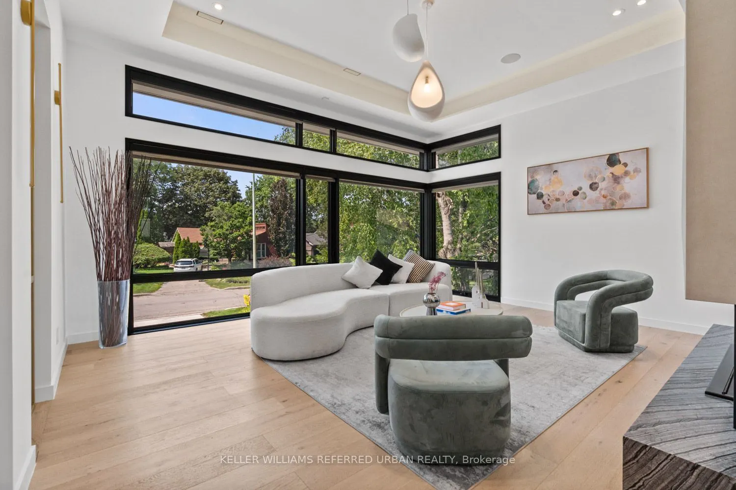 27 Berkinshaw Crescent