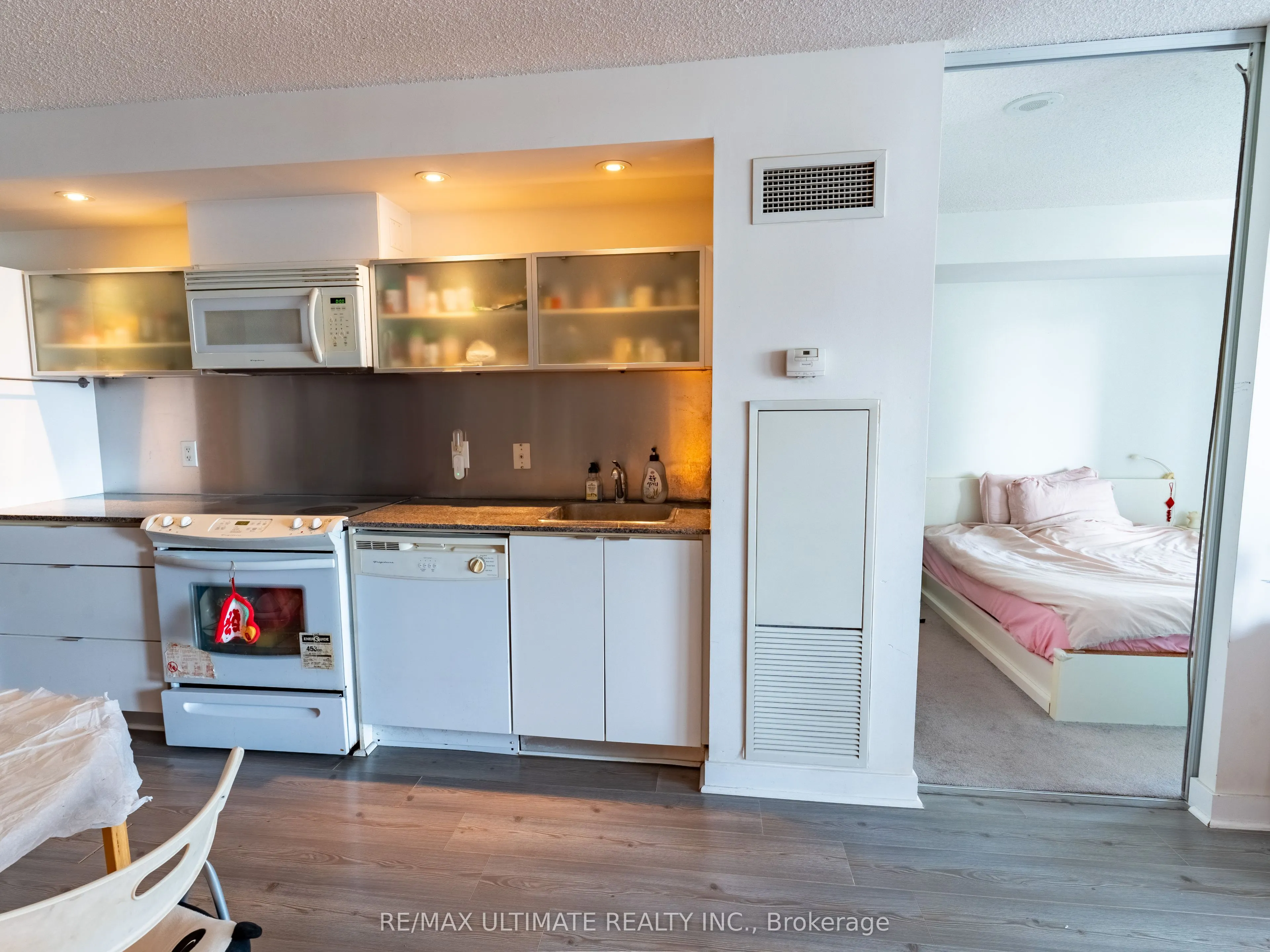 4K Spadina Avenue #1515