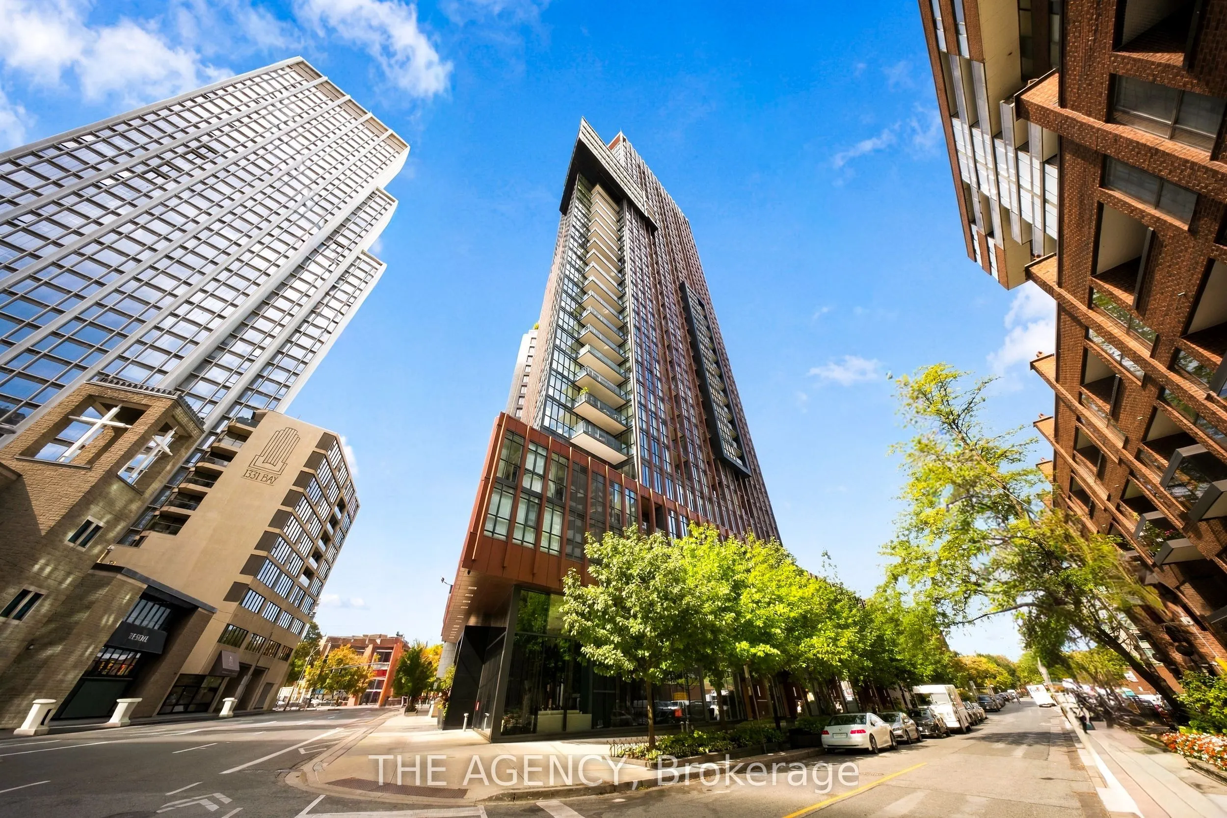 32 Davenport Road #401
