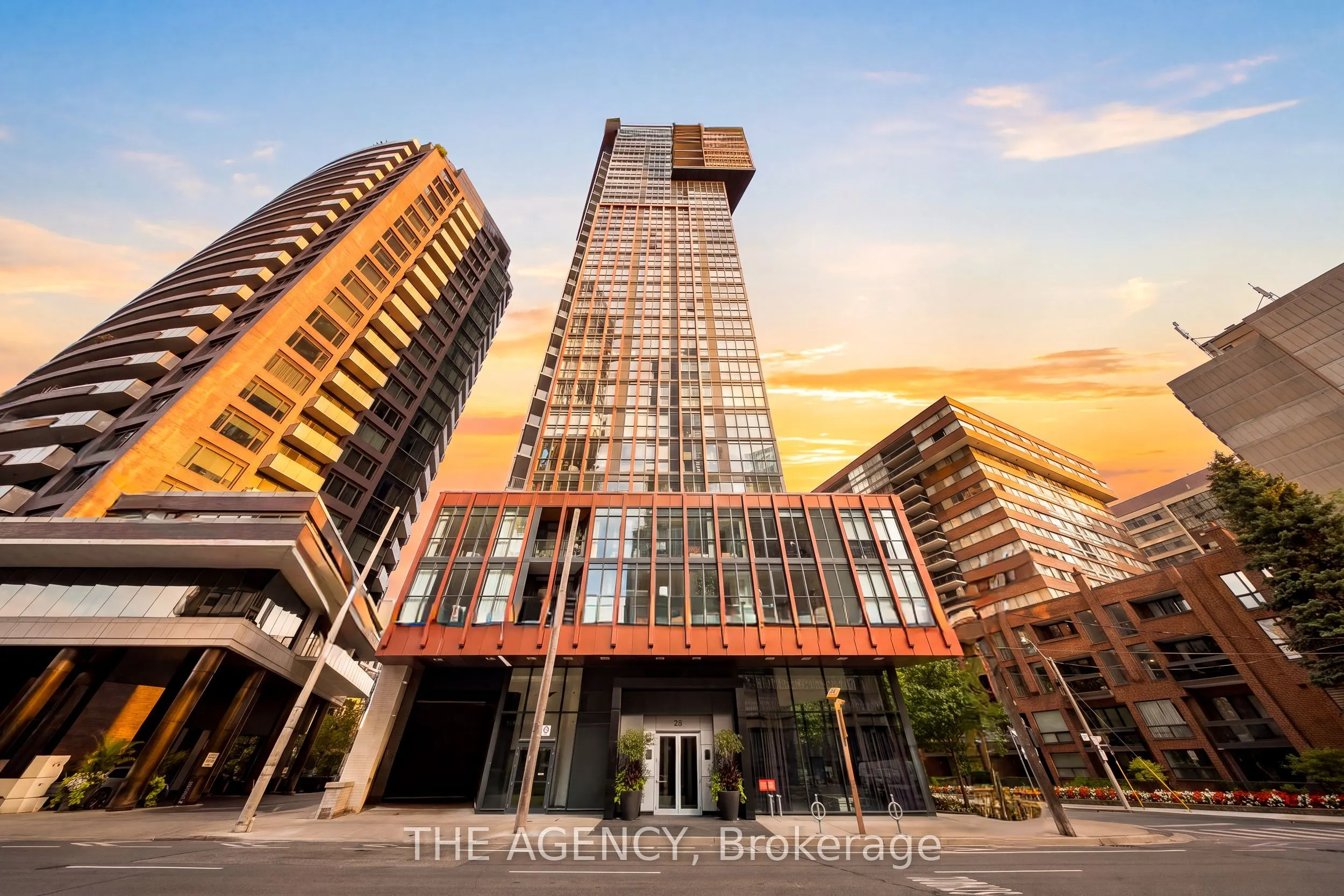 32 Davenport Road #401
