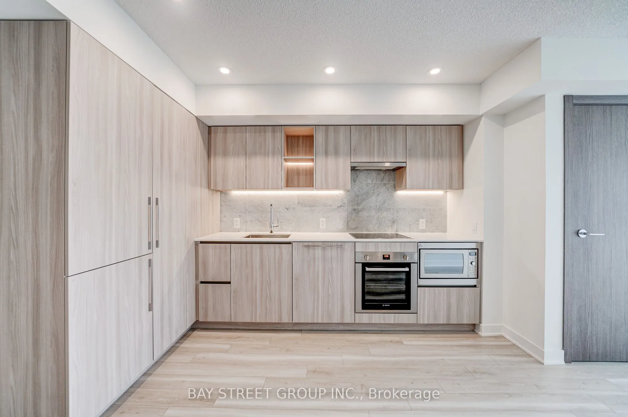17 Bathurst Street #2612
