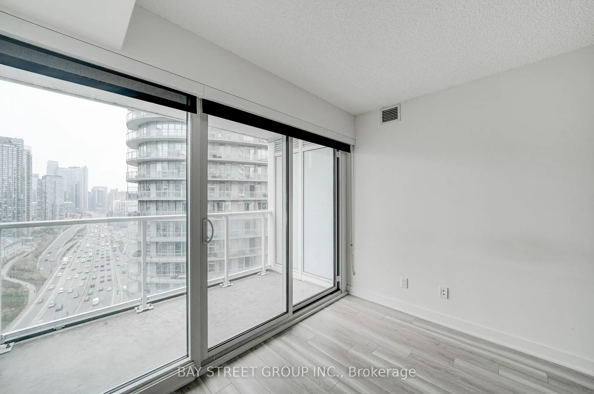 17 Bathurst Street #2612