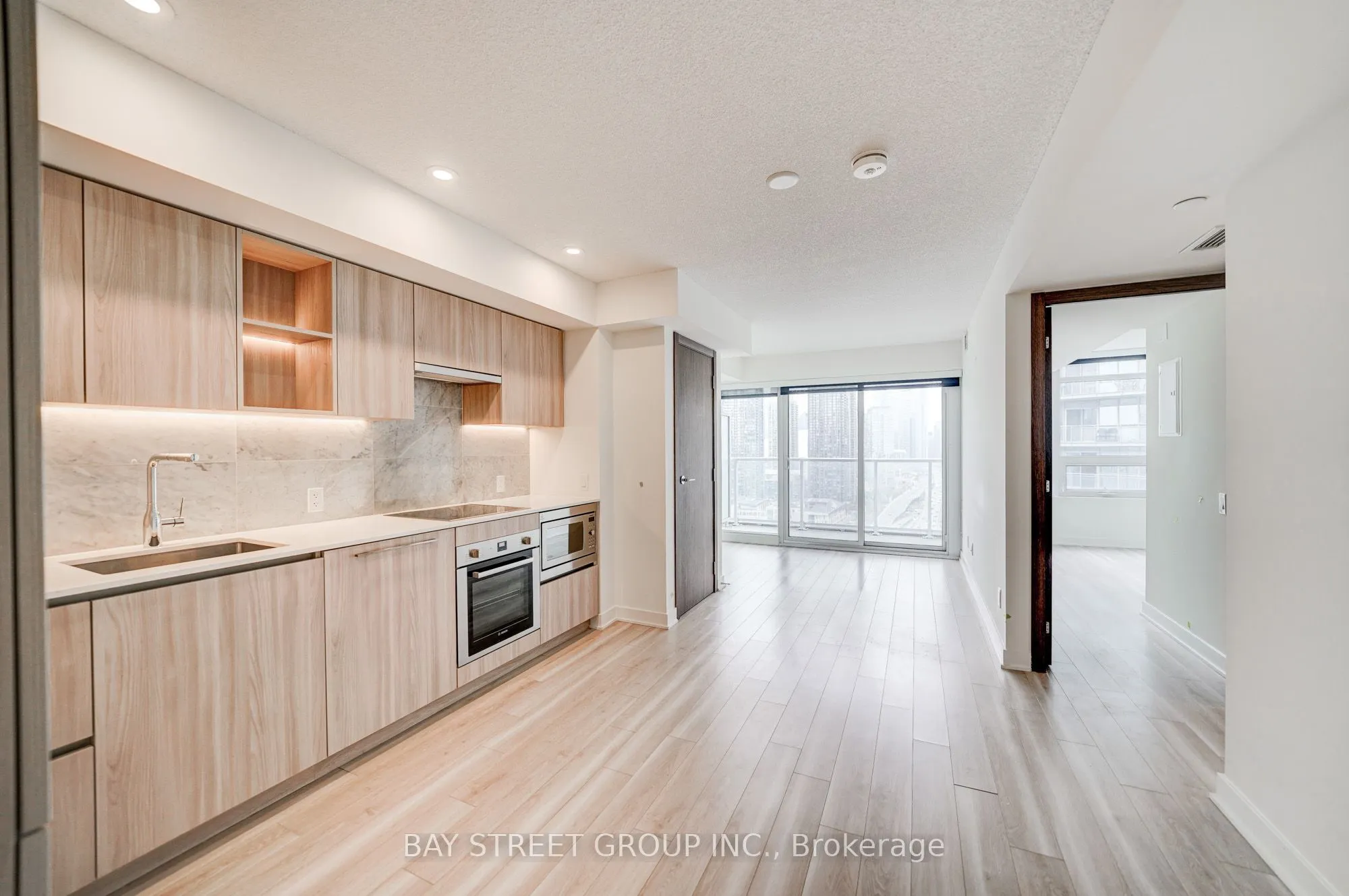 17 Bathurst Street #2612