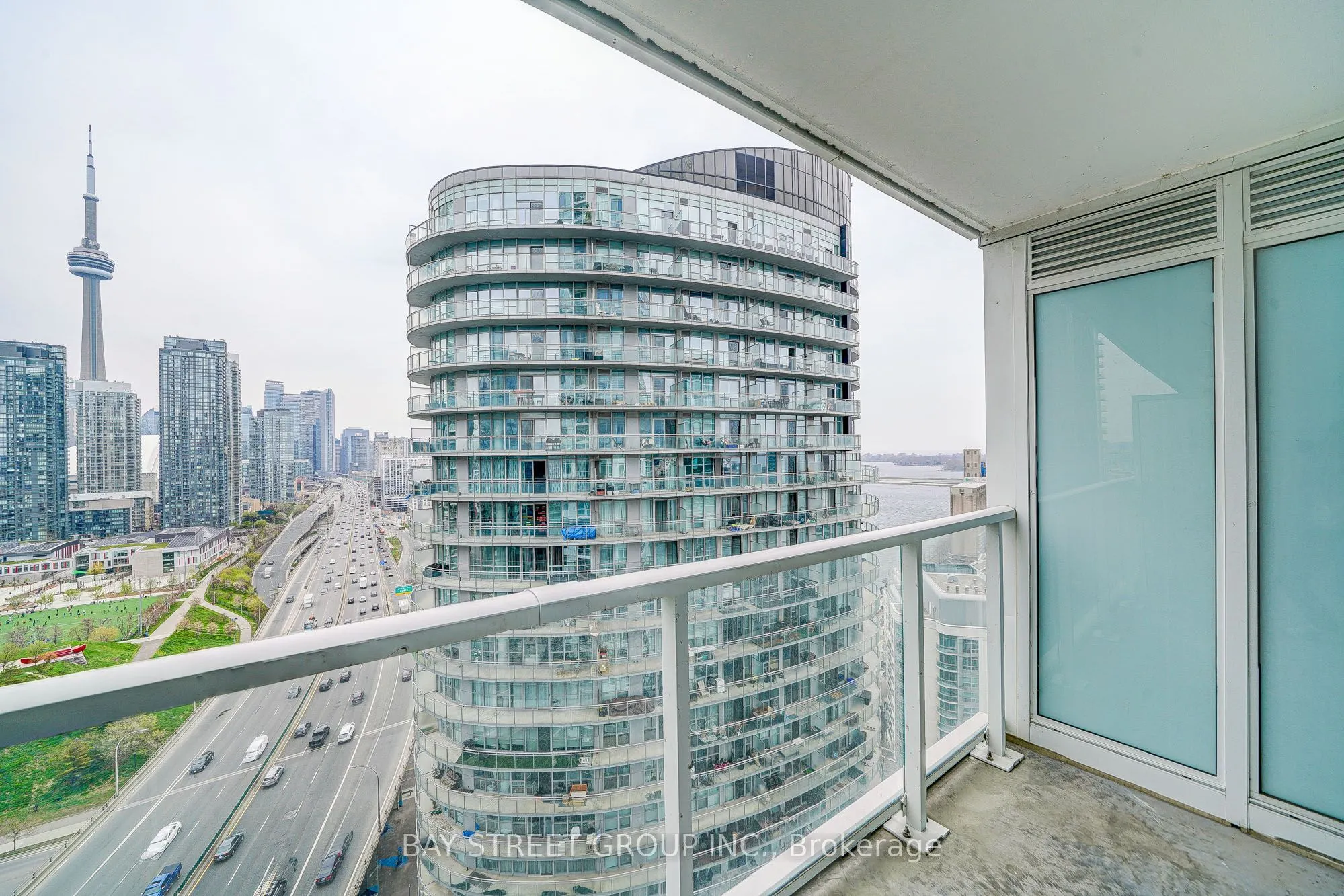 17 Bathurst Street #2612