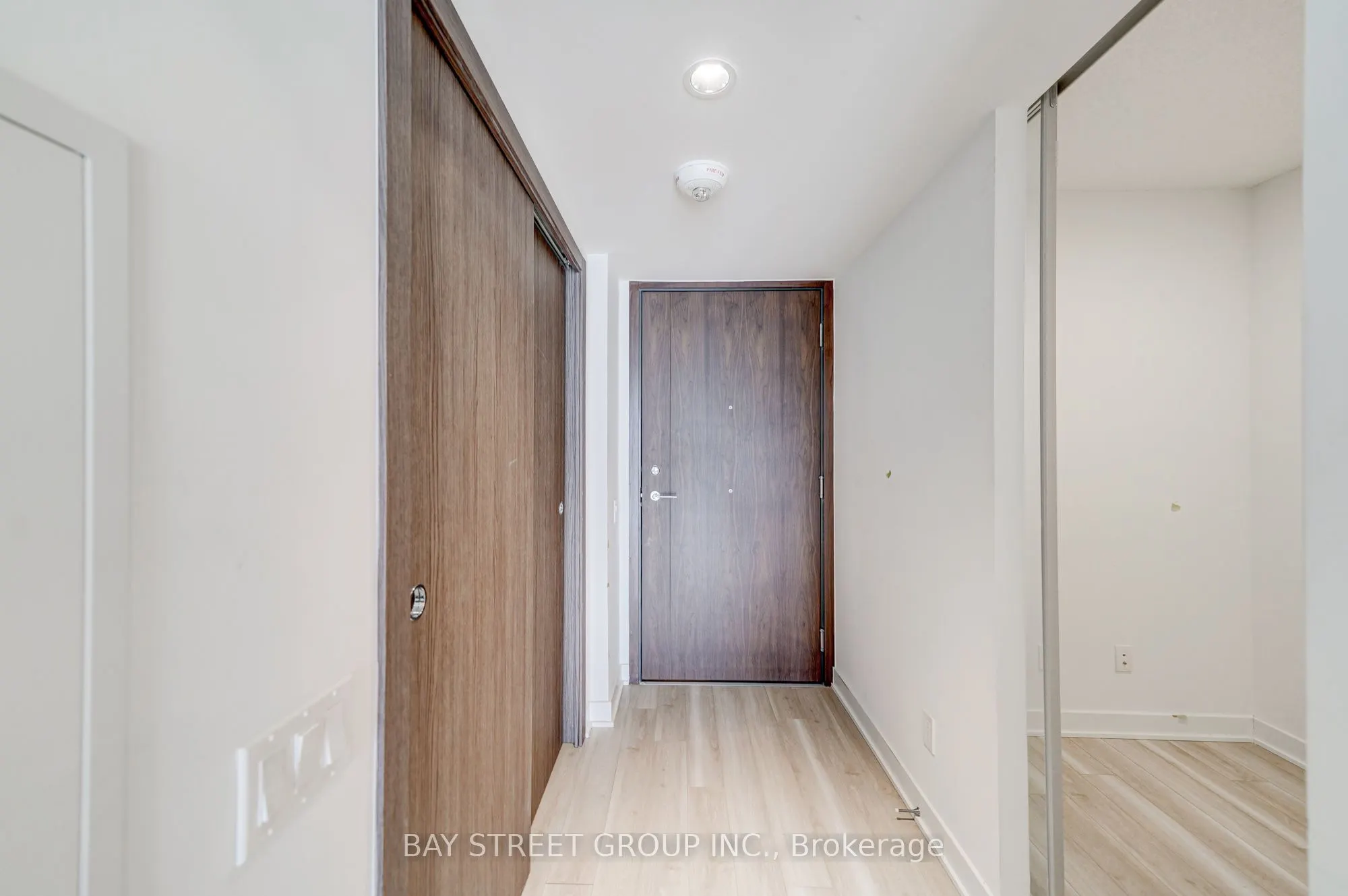 17 Bathurst Street #2612