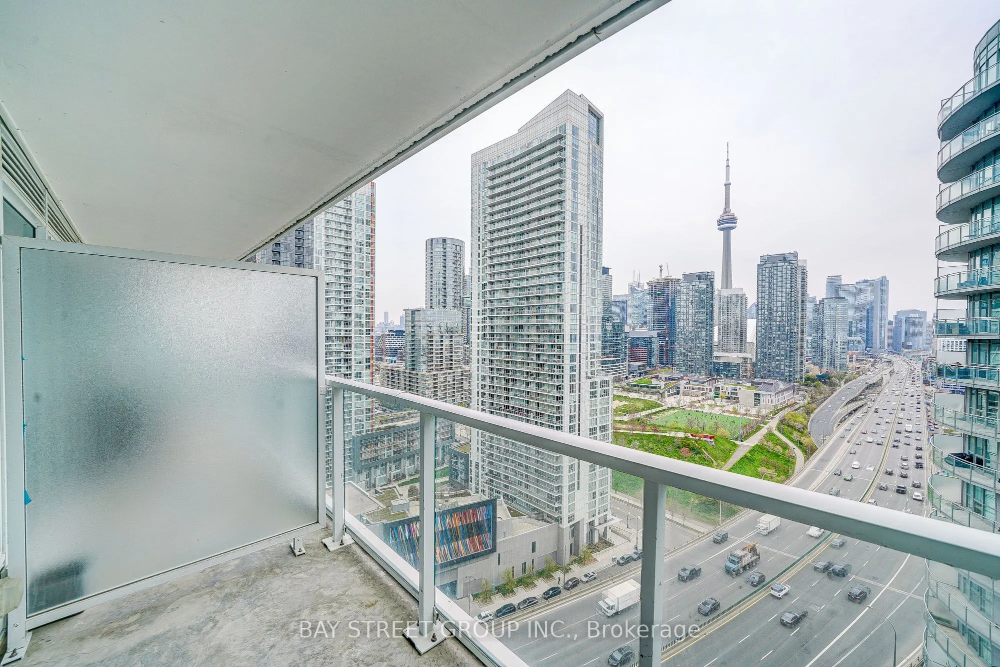 17 Bathurst Street #2612