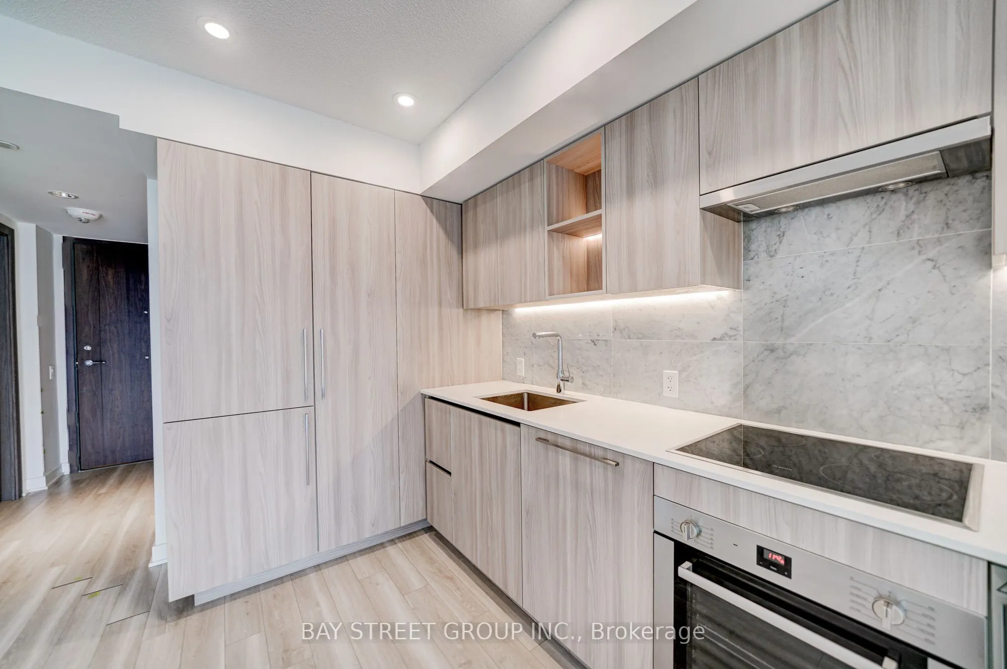17 Bathurst Street #2612