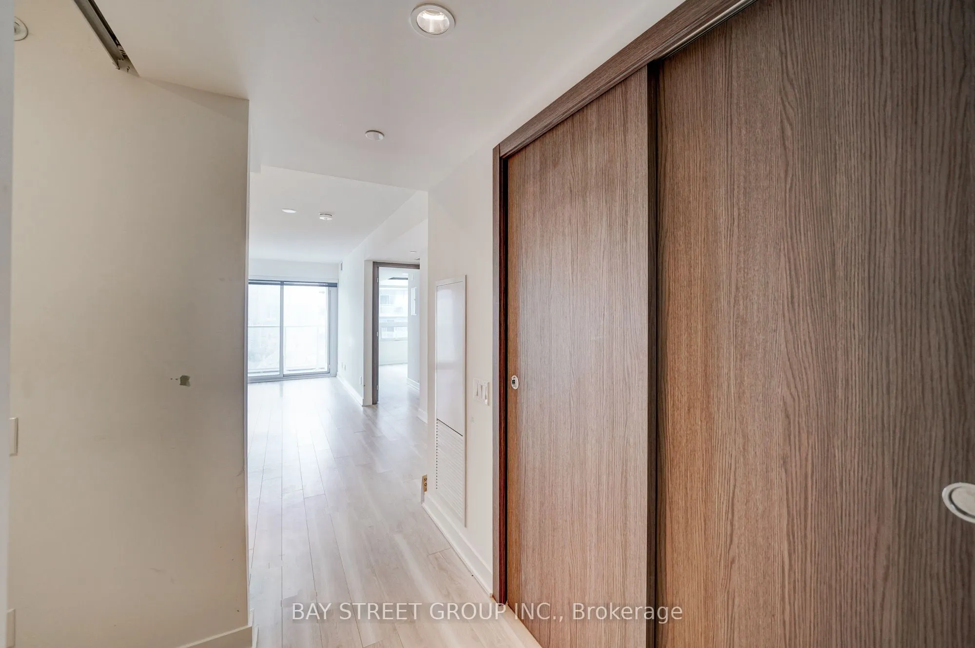 17 Bathurst Street #2612