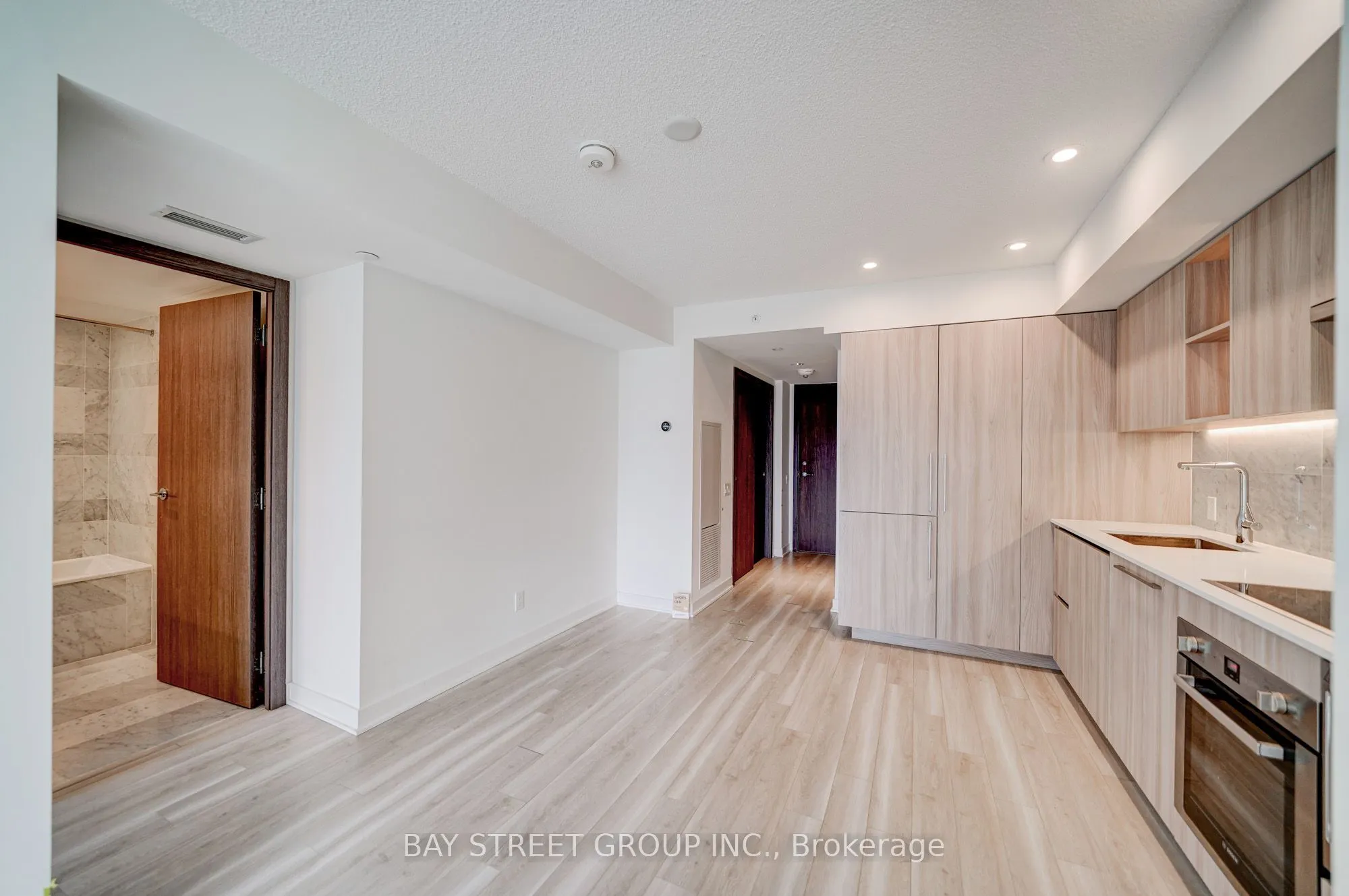 17 Bathurst Street #2612