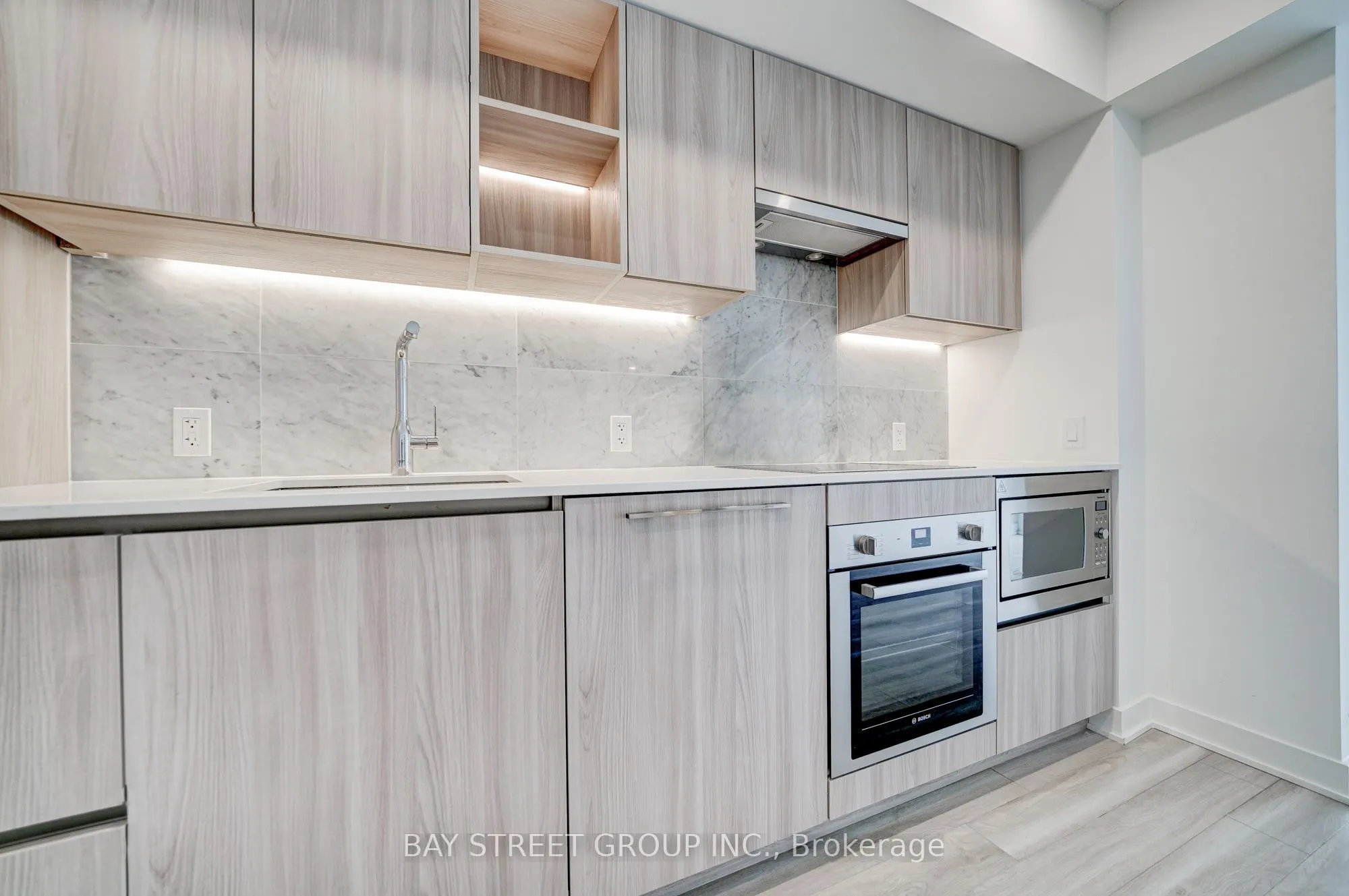 17 Bathurst Street #2612