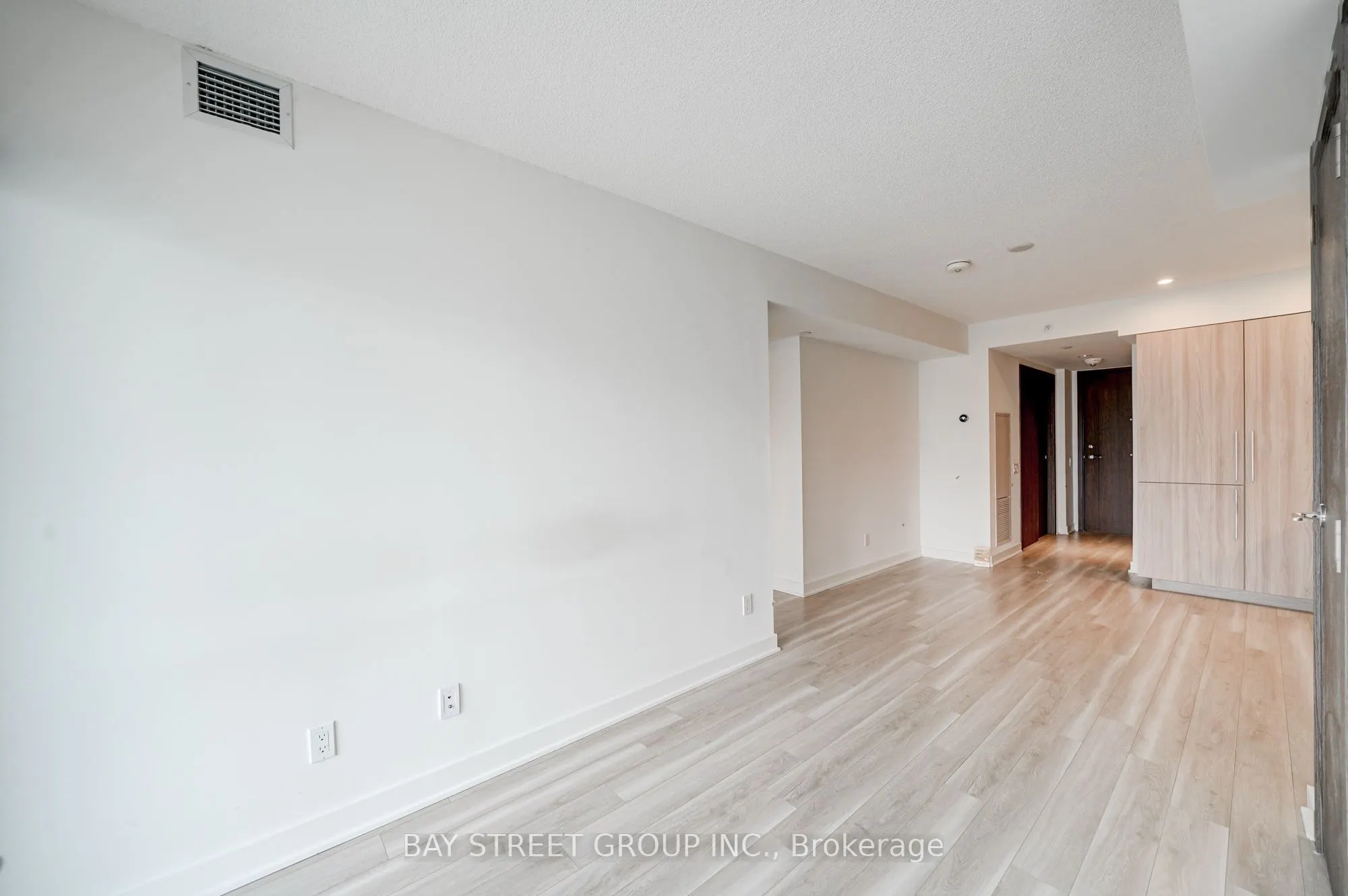 17 Bathurst Street #2612