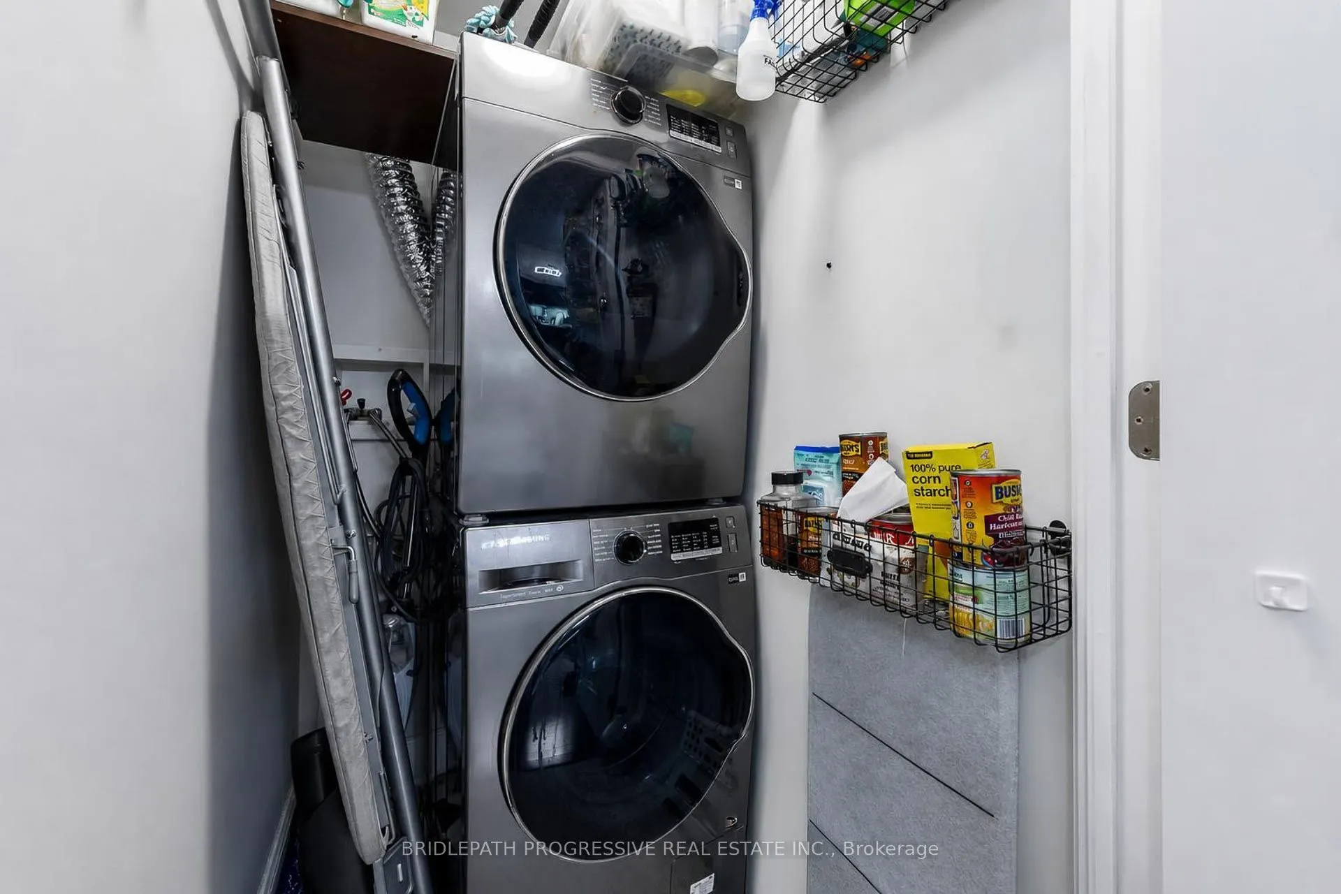 650 Sheppard Avenue E #307