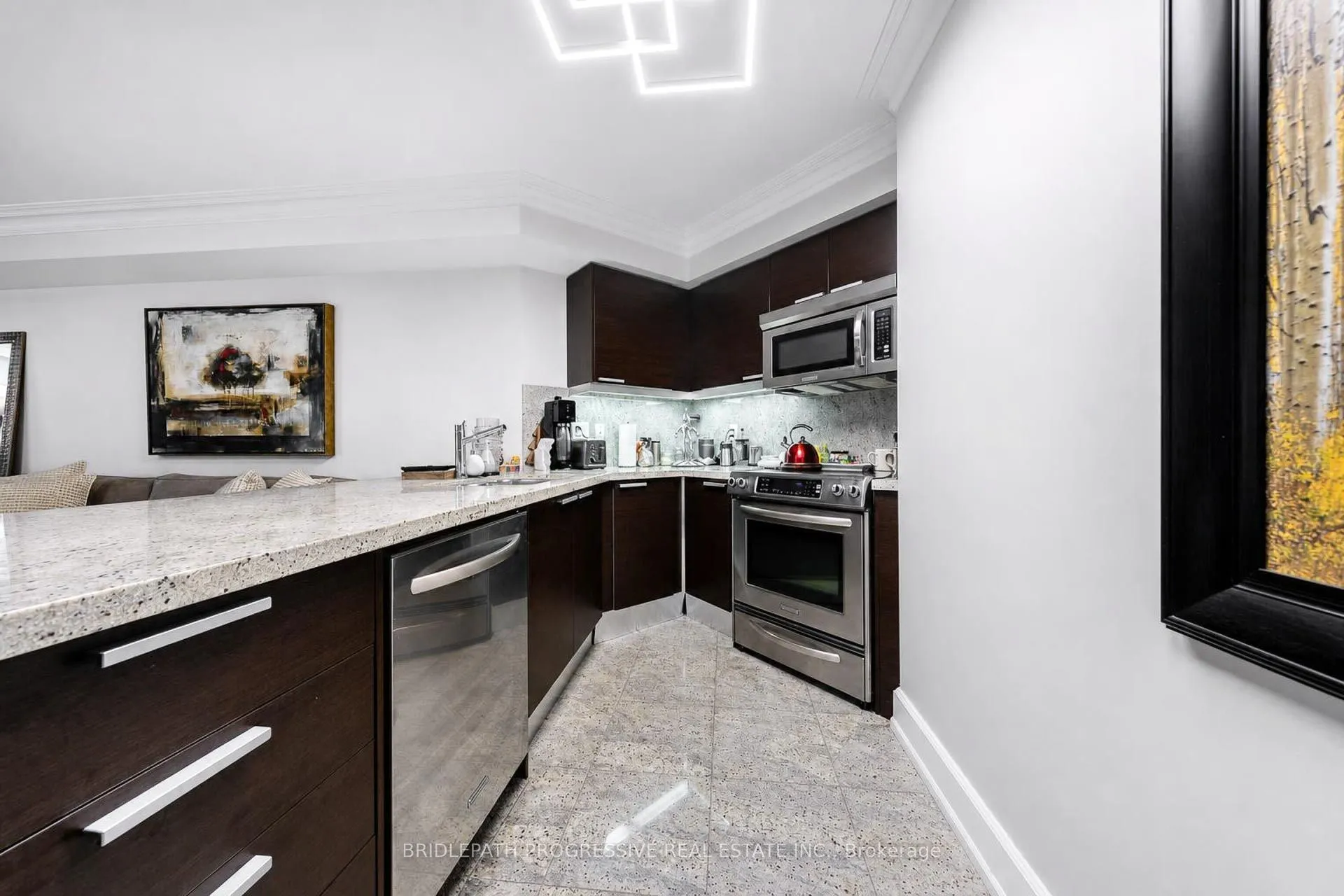 650 Sheppard Avenue E #307