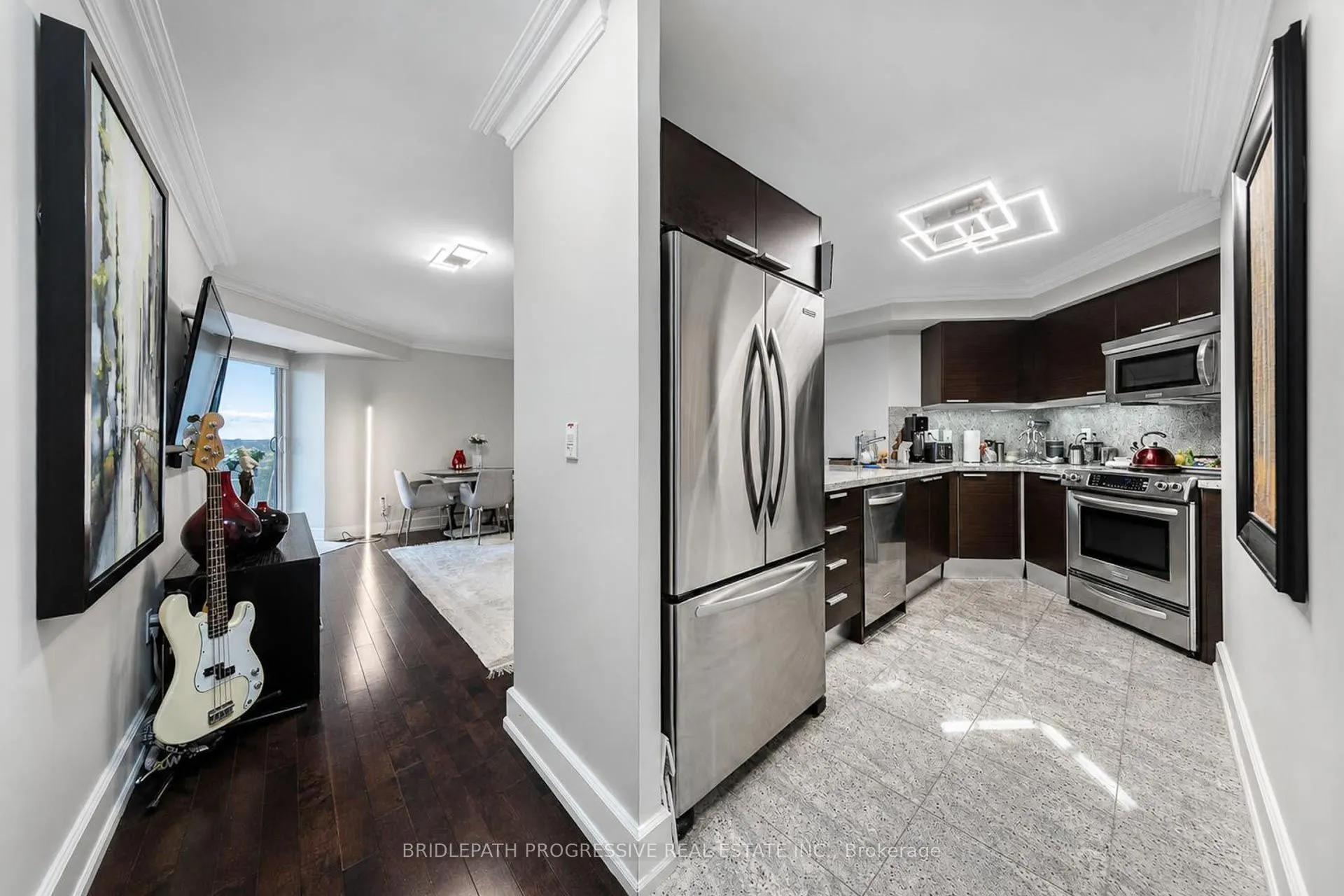 650 Sheppard Avenue E #307