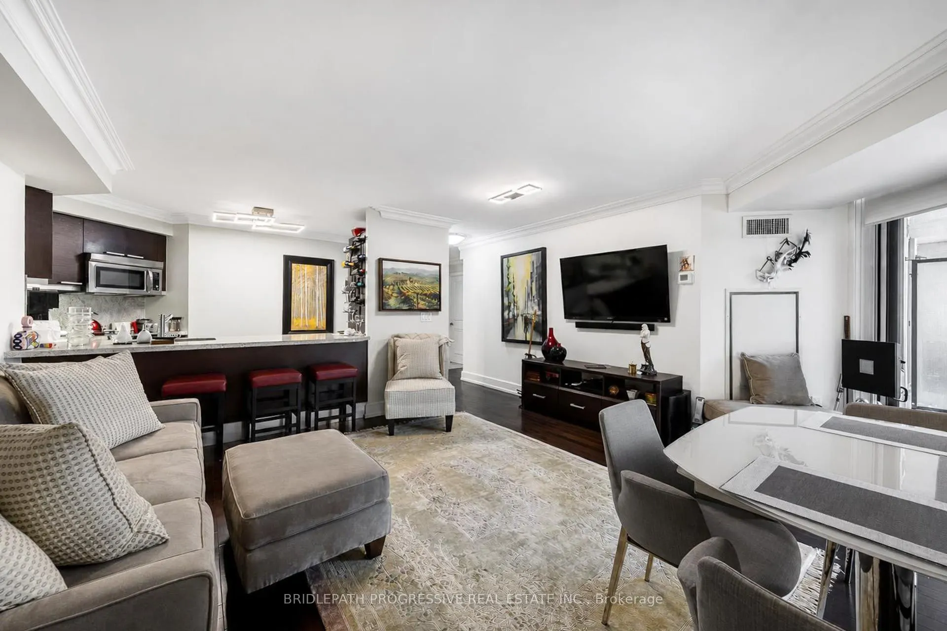 650 Sheppard Avenue E #307