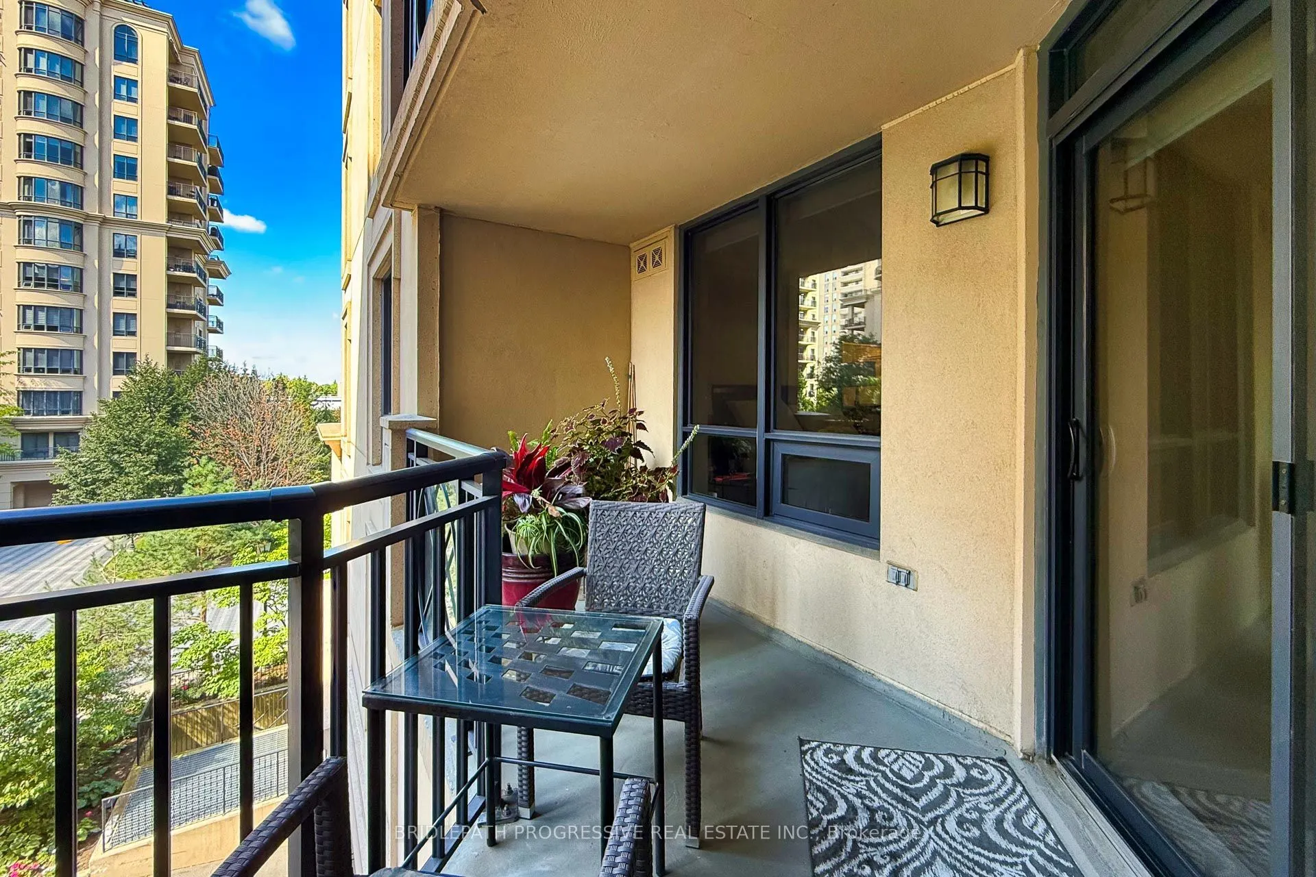 650 Sheppard Avenue E #307